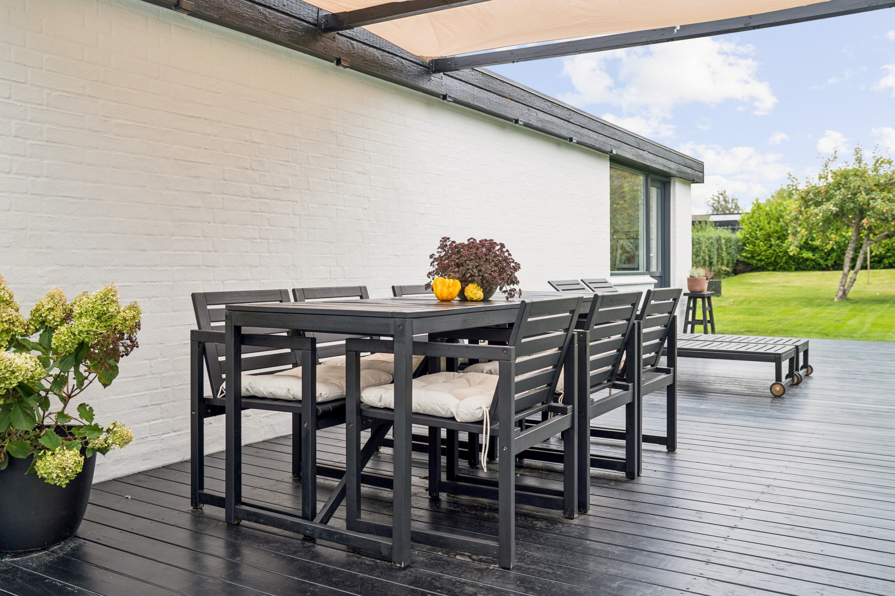 Fremhævet terrasse billede i fuldskærmstilstand. Billede af Solvangen 31, Gug, 9210 Aalborg SØ