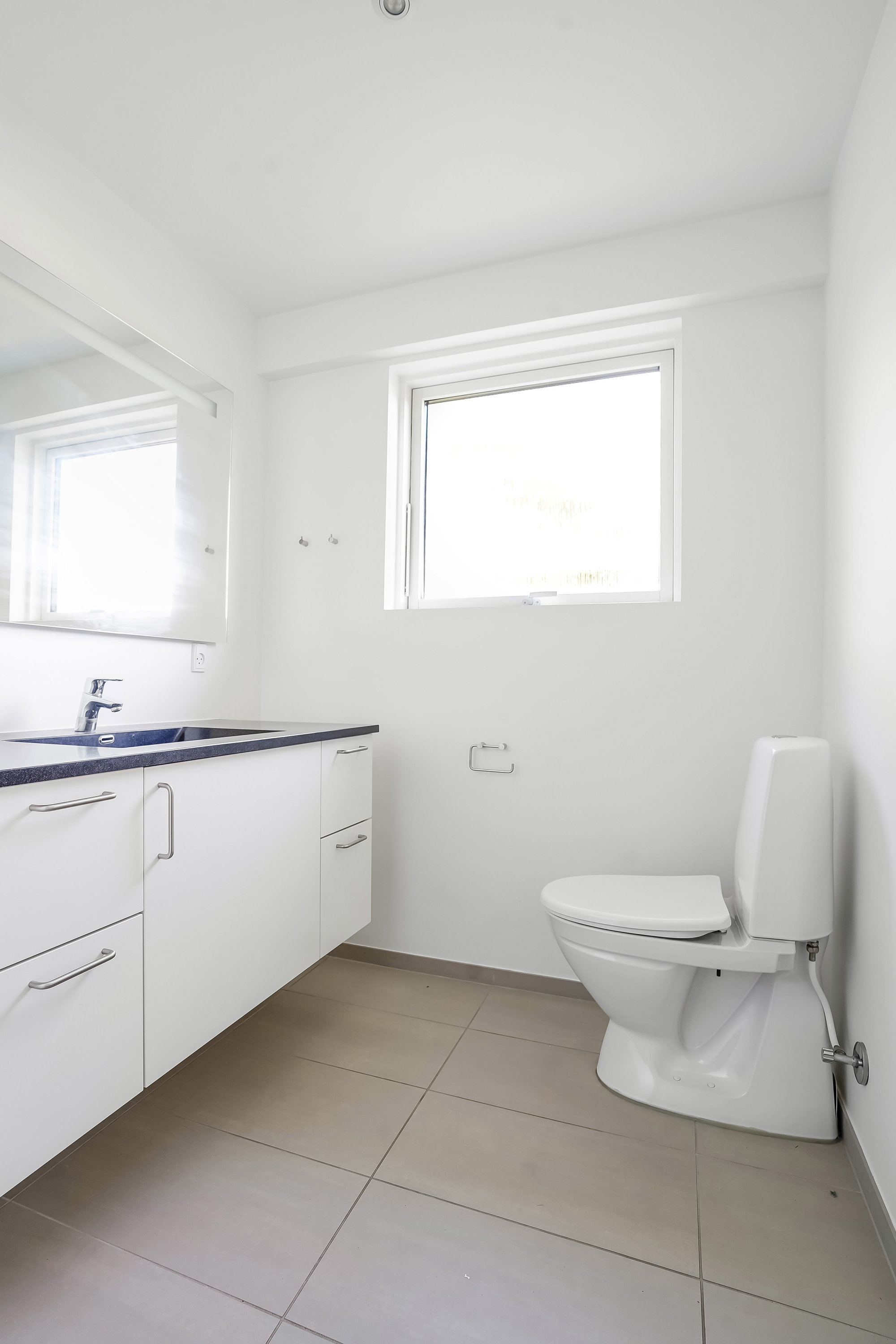 Fremhævet toilet billede i fuldskærmstilstand. Billede af Gl. Odensevej 9, Gelsted, 5591 Gelsted