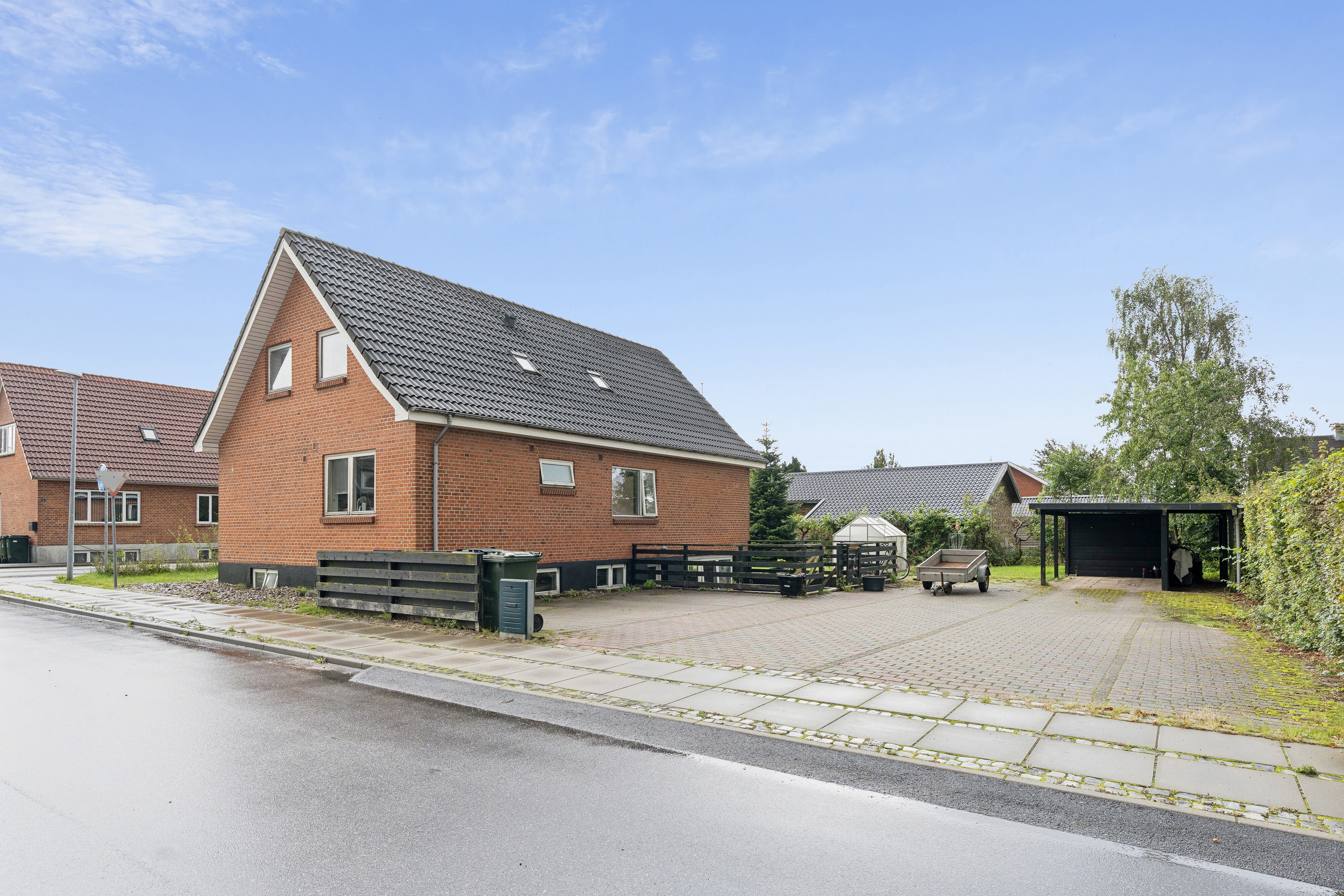 Fremhævet set fra vejen billede i fuldskærmstilstand. Billede af Herningvej 5, Sdr. Omne, 7260 Sdr. Omne 