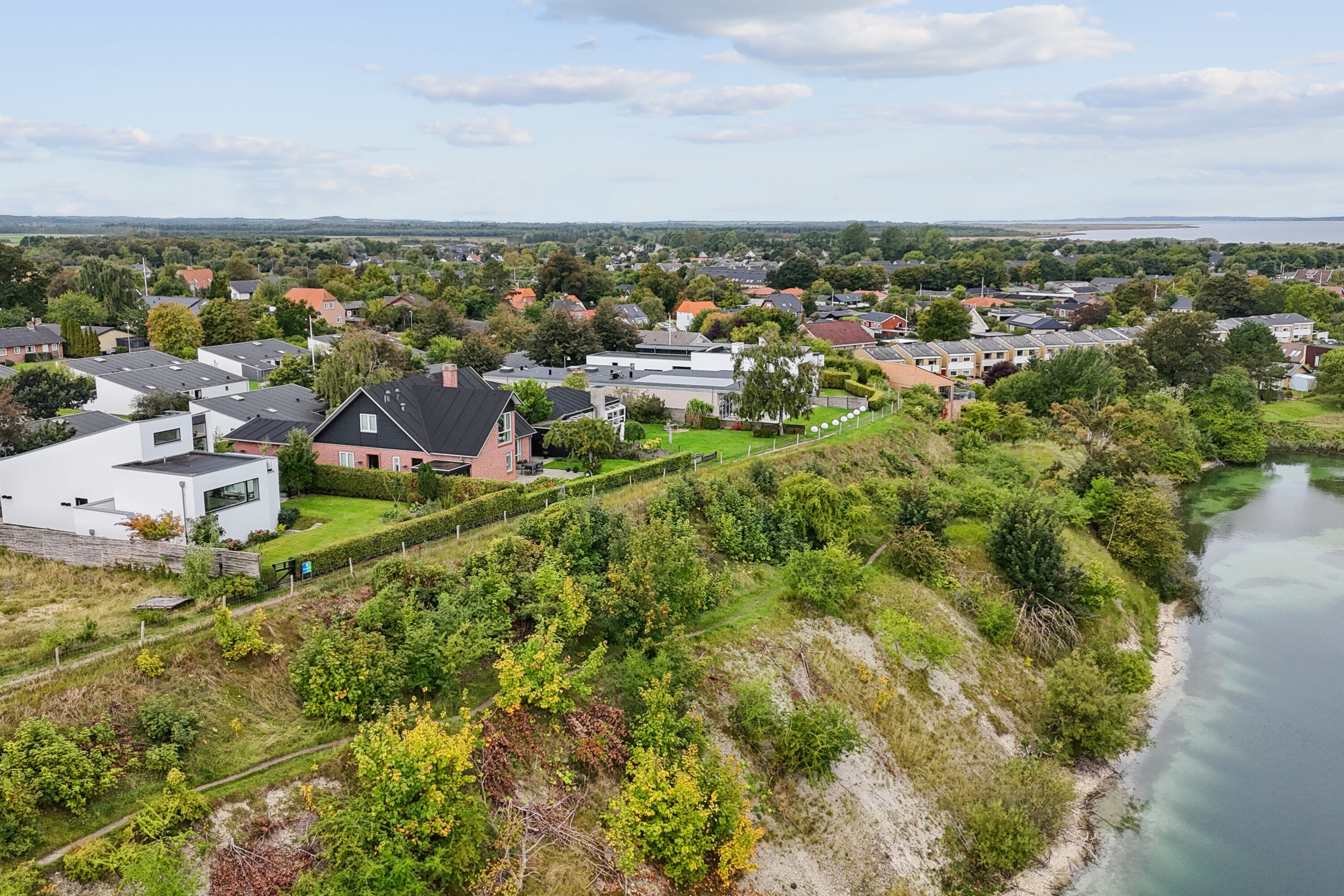 Fremhævet luftfoto billede i fuldskærmstilstand. Billede af Bundgårdsvej 58, Hasseris, 9000 Aalborg