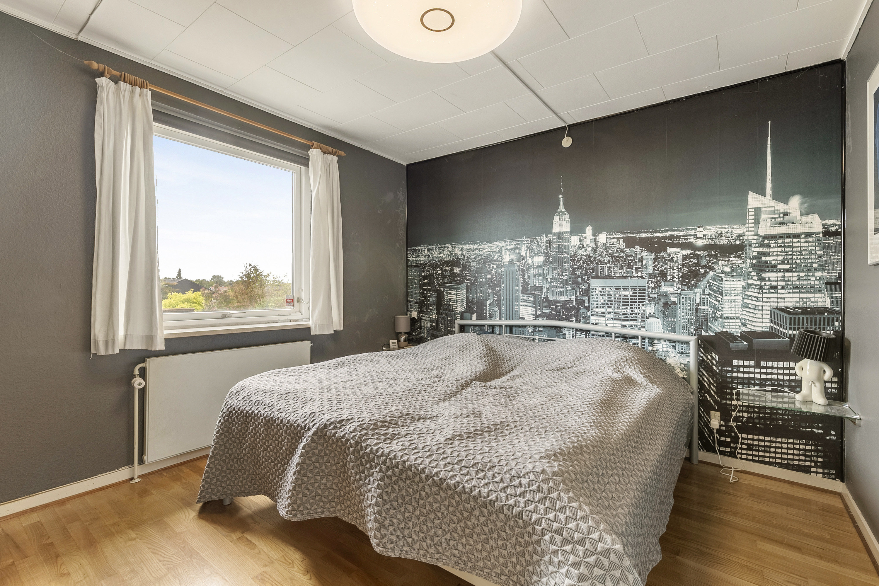 Fremhævet soveværelse billede i fuldskærmstilstand. Billede af Elmegårdsvej 36, Bellinge, 5250 Odense SV