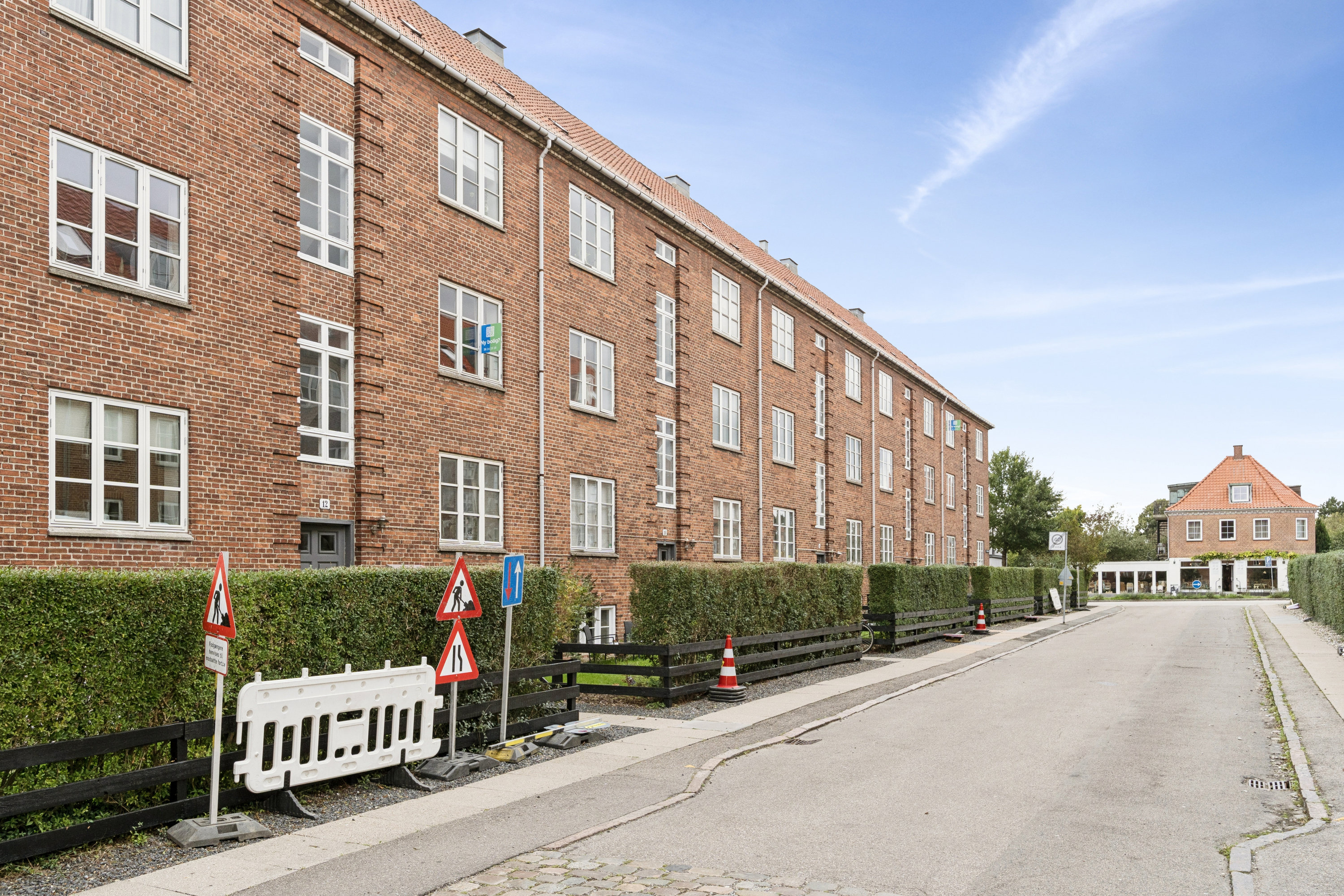 Fremhævet andet billede i fuldskærmstilstand. Billede af Bramslykkevej 12, 1. th., 2500 Valby