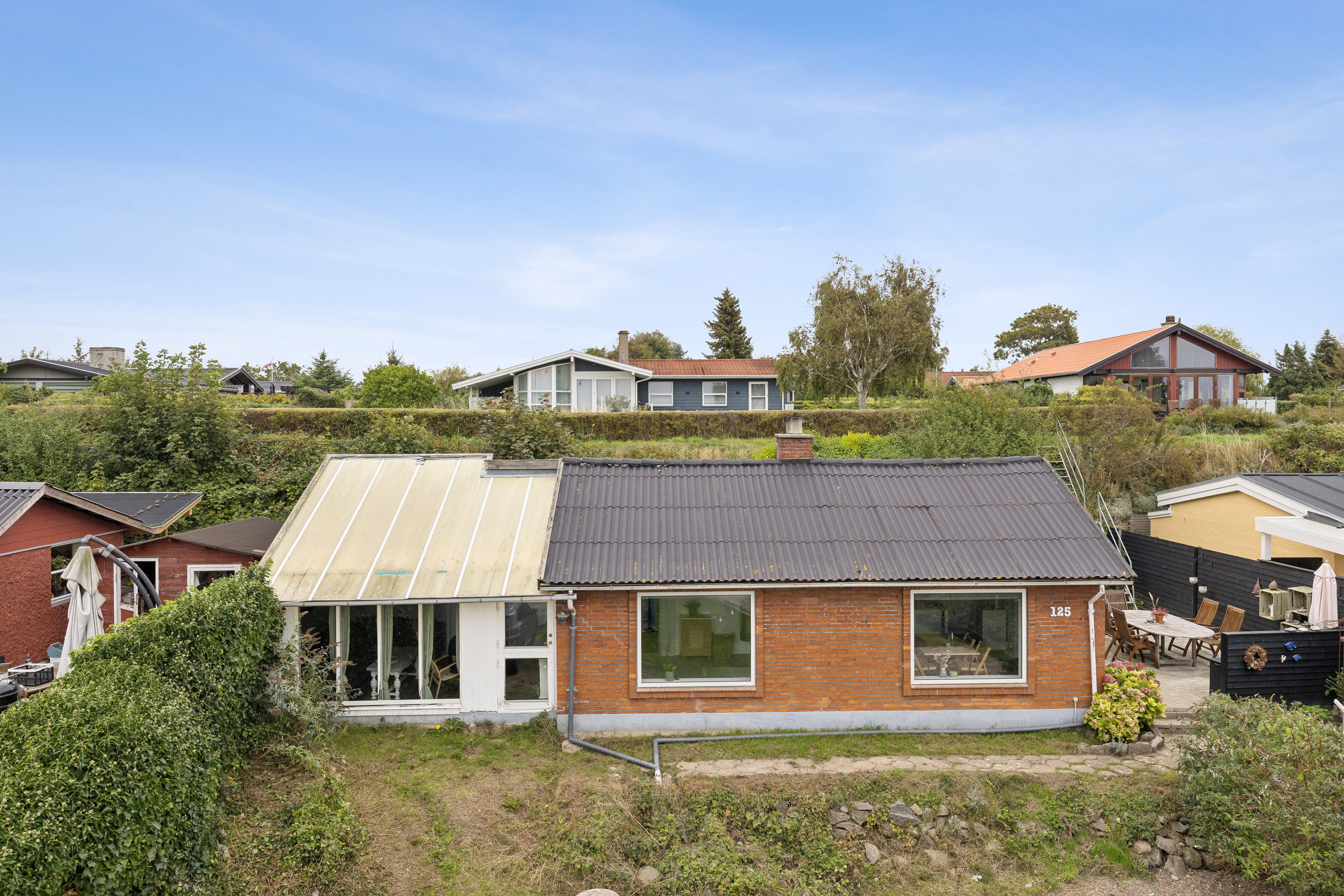 Fremhævet set fra vejen billede i fuldskærmstilstand. Billede af Bildsøvej 125, Næsby Strand, 4200 Slagelse