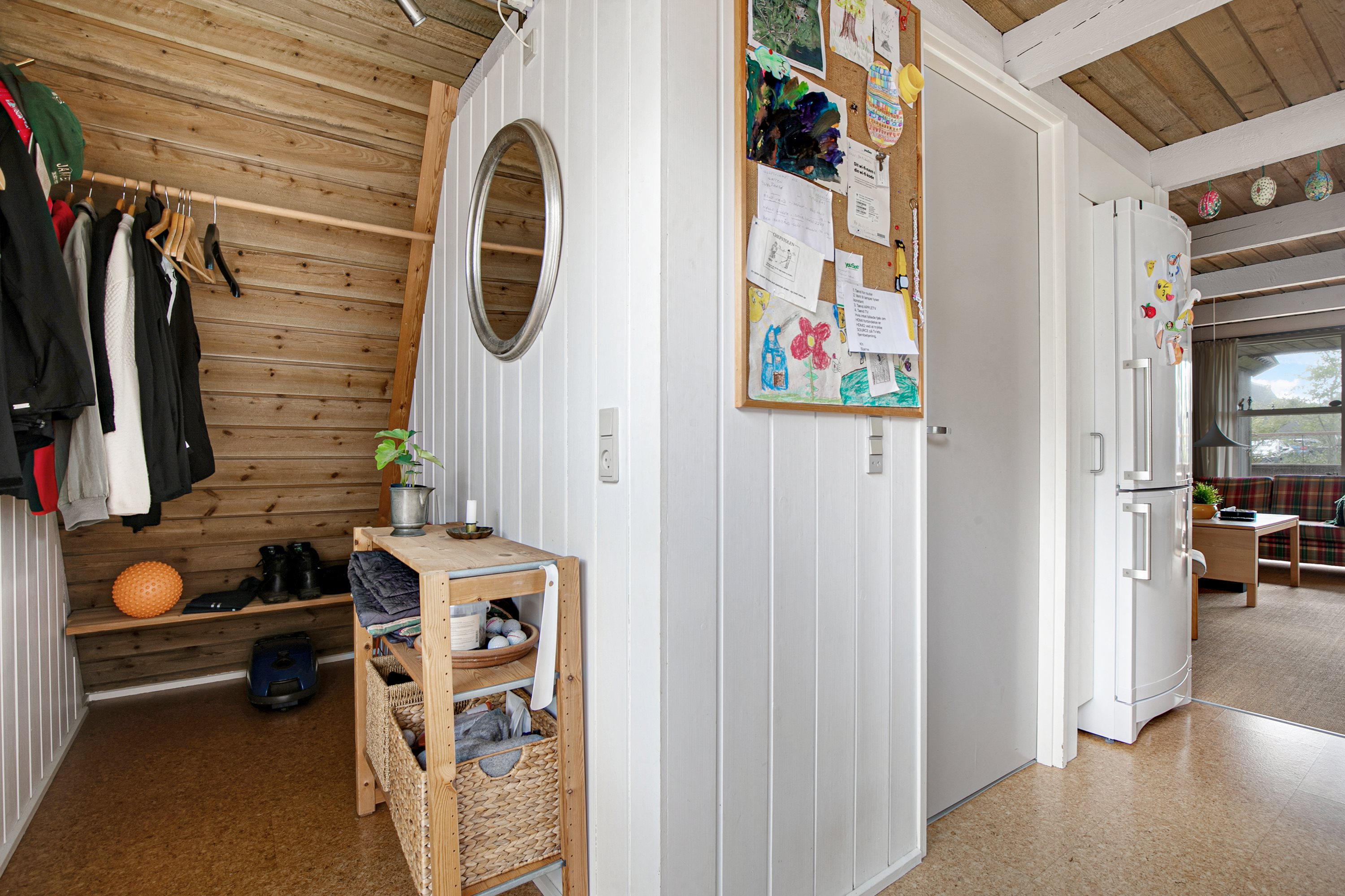 Fremhævet gang billede i fuldskærmstilstand. Billede af Golfsvinget 212, Gatten, 9640 Farsø