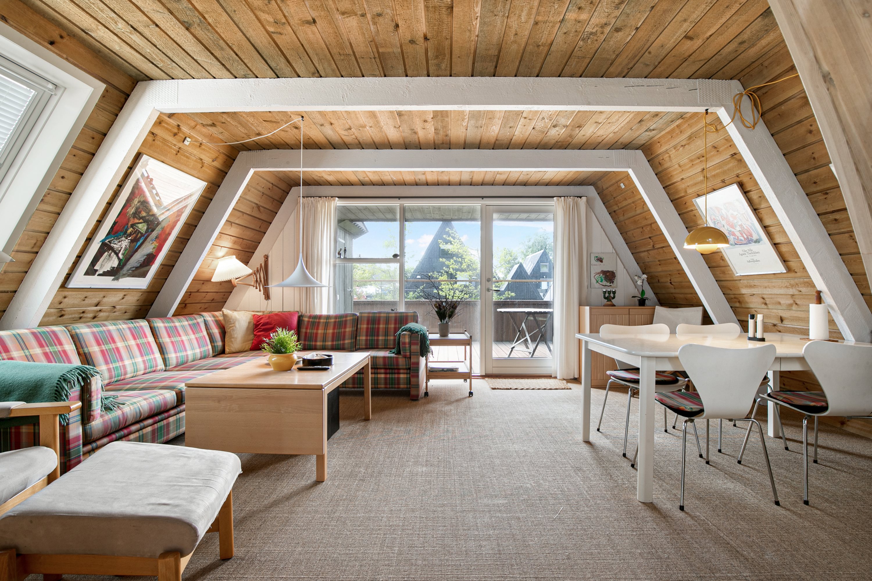 Fremhævet stue billede i fuldskærmstilstand. Billede af Golfsvinget 212, Gatten, 9640 Farsø