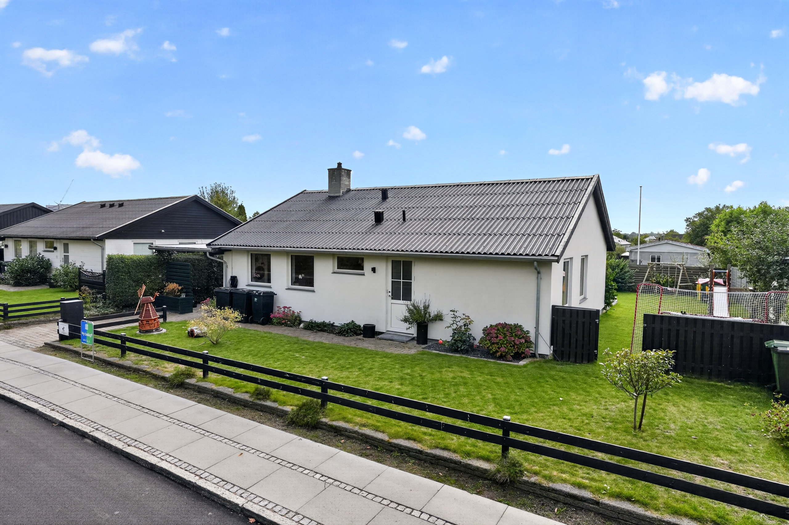 Fremhævet ejendommen billede i fuldskærmstilstand. Billede af Oktobervej 107, 2860 Søborg