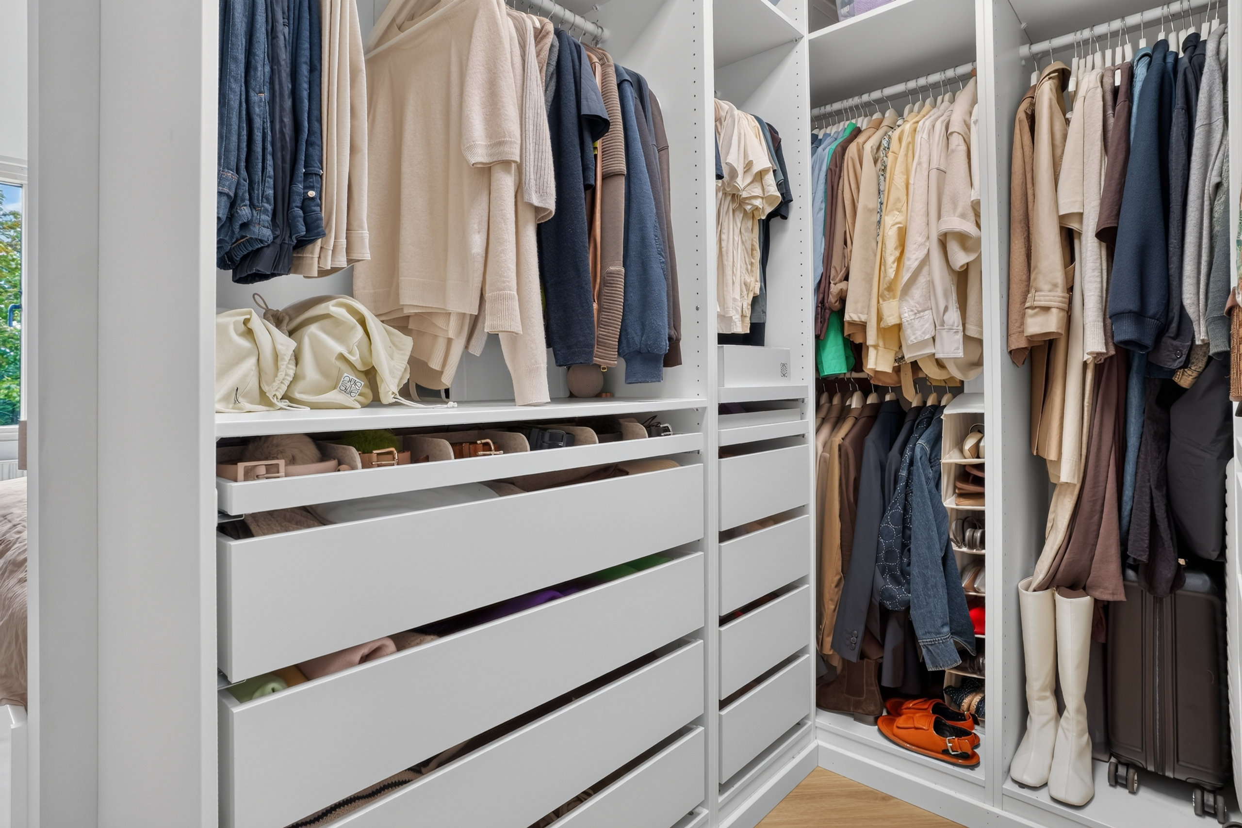 Fremhævet walkin closet billede i fuldskærmstilstand. Billede af Teglgårdsvej 629, 3. th., 3050 Humlebæk