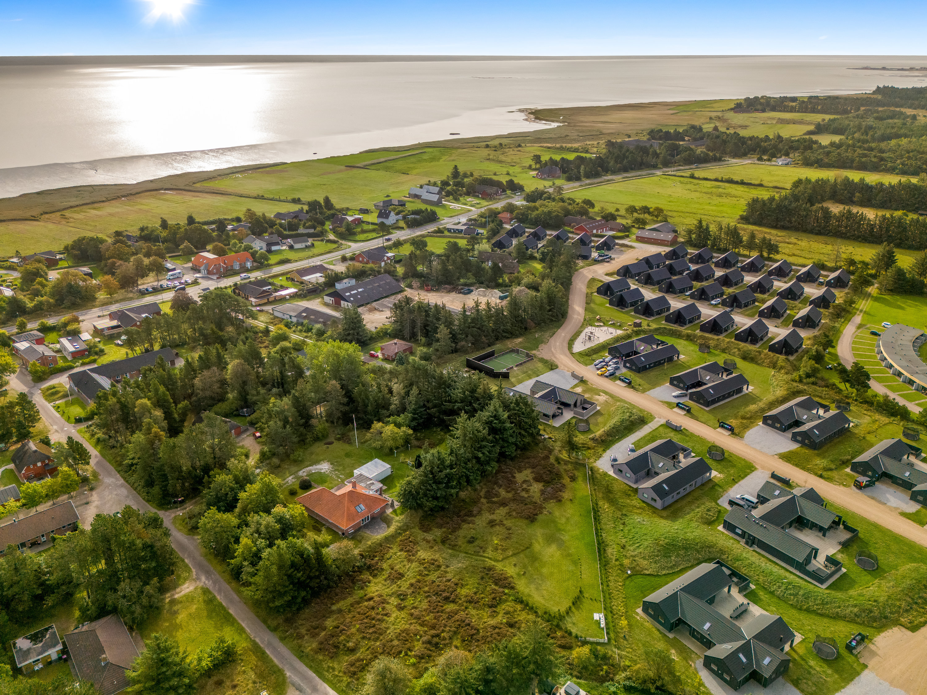 Fremhævet luftfoto billede i fuldskærmstilstand. Billede af Gl Skolevej 17, Kongsmark, 6792 Rømø