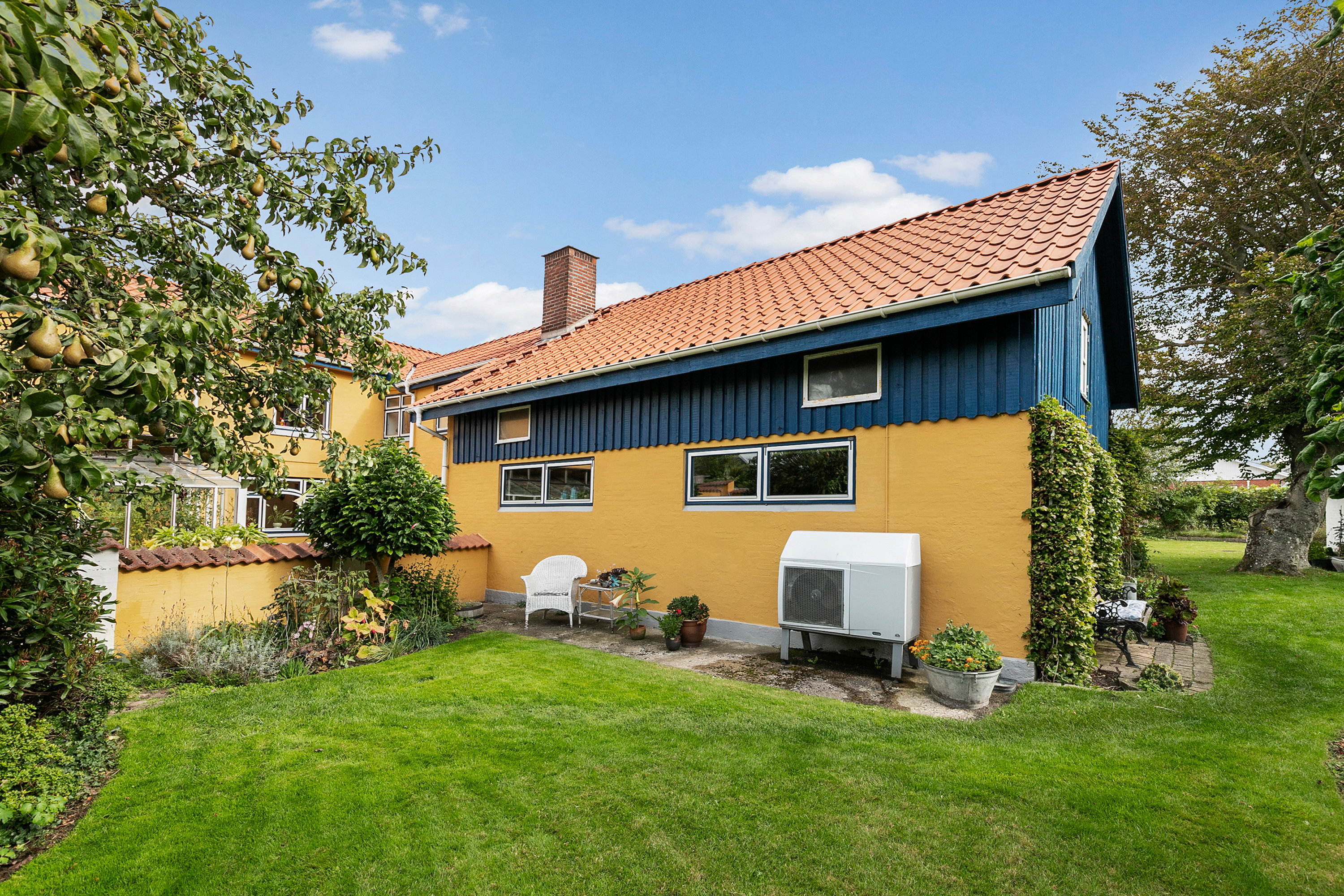 Fremhævet facade billede i fuldskærmstilstand. Billede af Gammel Rønnebjergvej 4, Poulstrup, 9760 Vrå