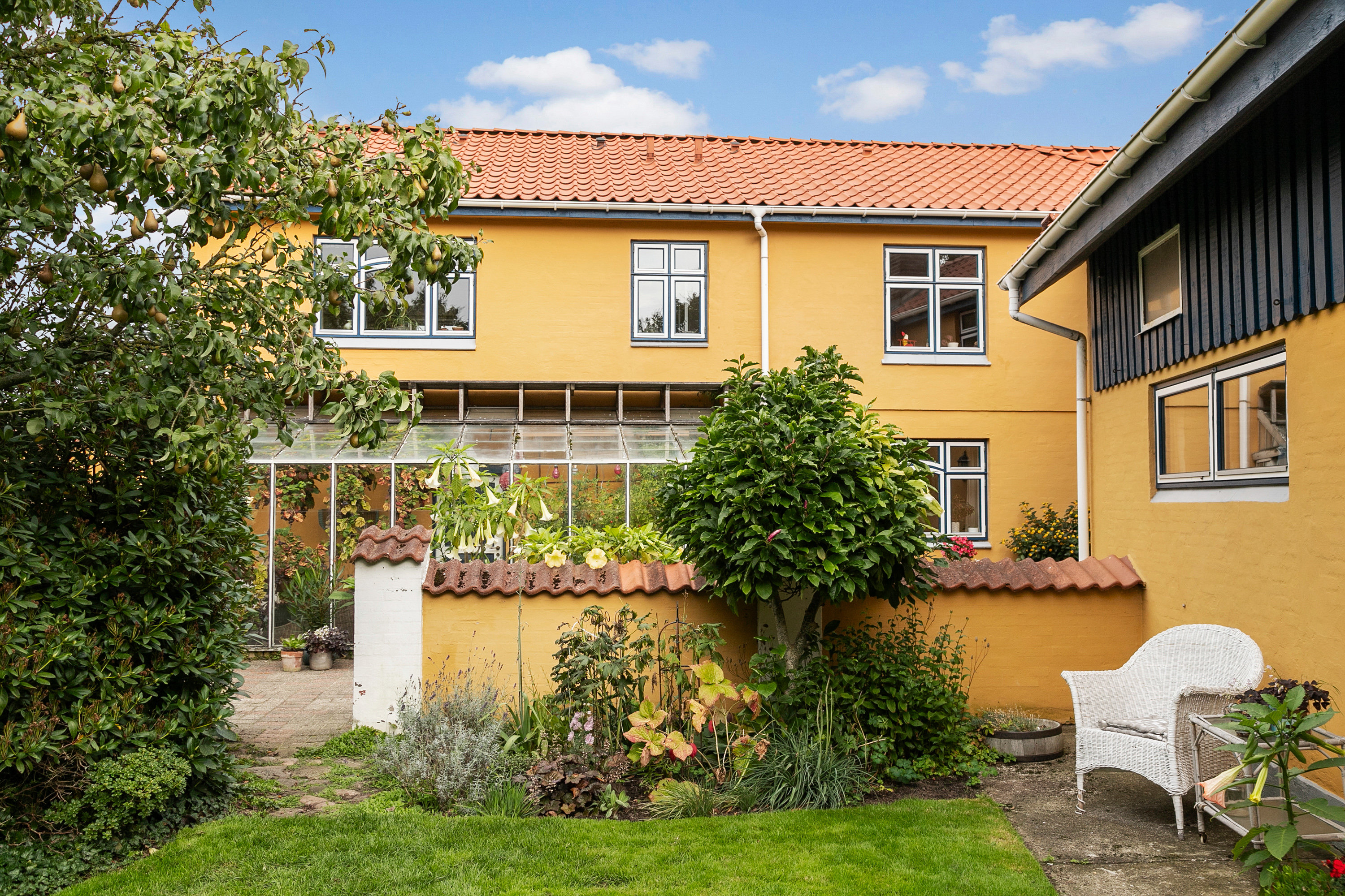 Fremhævet facade billede i fuldskærmstilstand. Billede af Gammel Rønnebjergvej 4, Poulstrup, 9760 Vrå