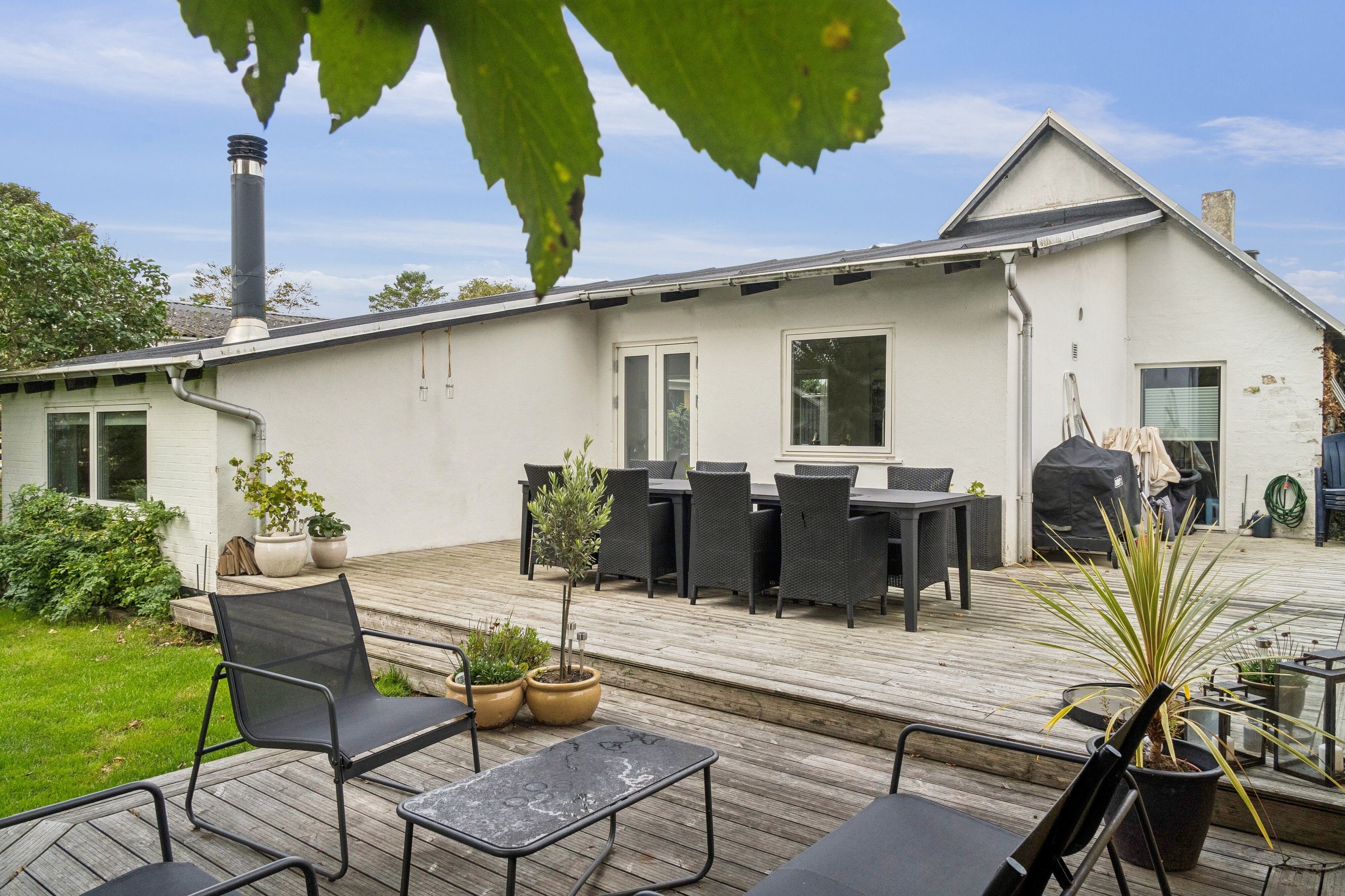 Fremhævet terrasse billede i fuldskærmstilstand. Billede af Grønnevej 13, 9800 Hjørring