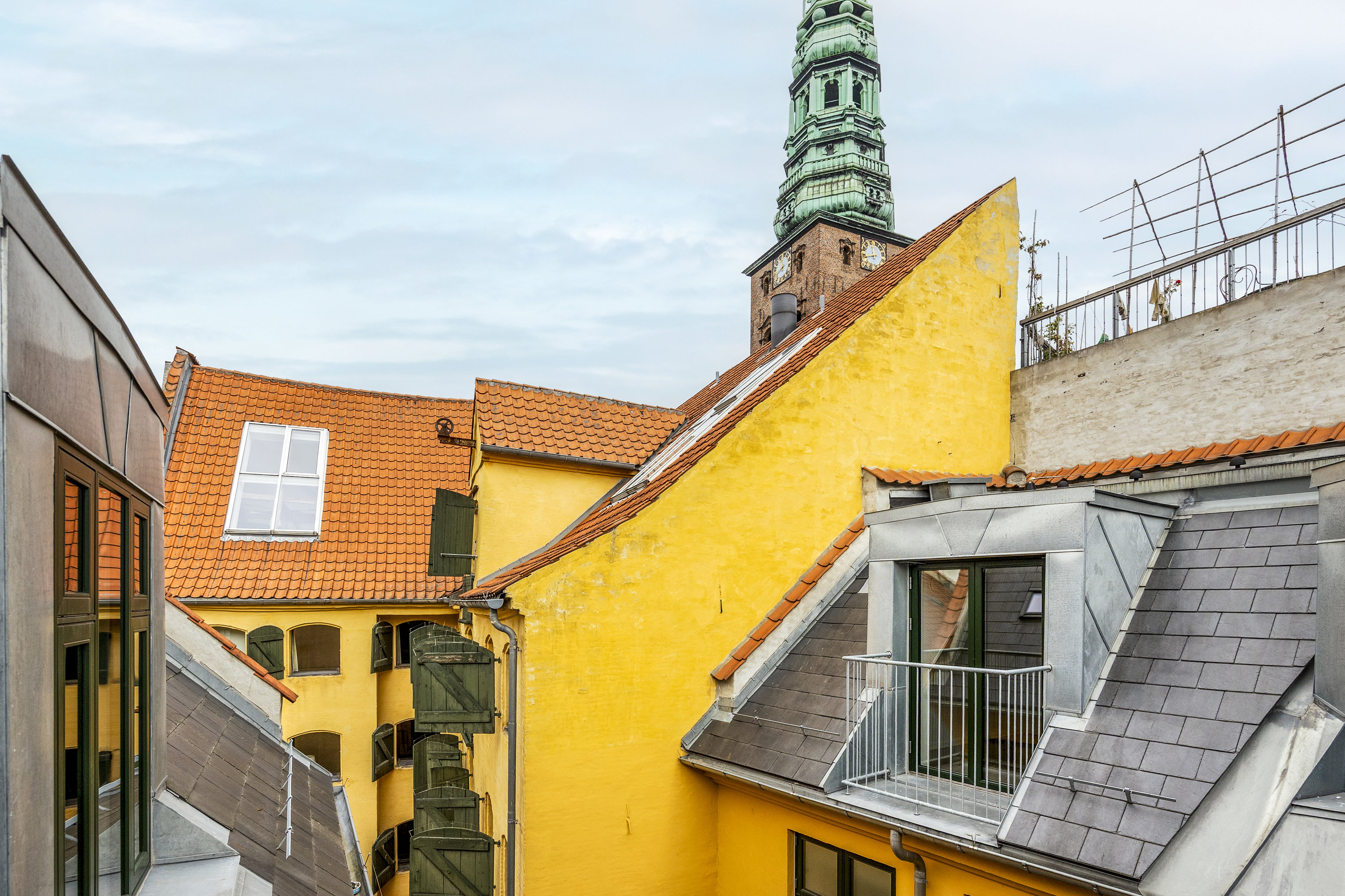 Fremhævet  billede i fuldskærmstilstand. Billede af Fortunstræde 4, 3. tv., 1065 København K