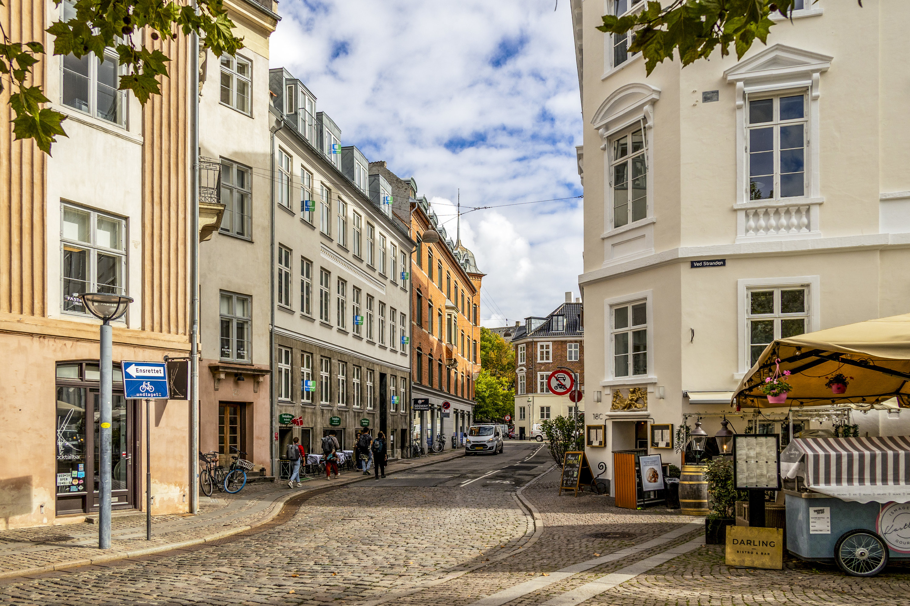 Fremhævet  billede i fuldskærmstilstand. Billede af Fortunstræde 4, 3. tv., 1065 København K