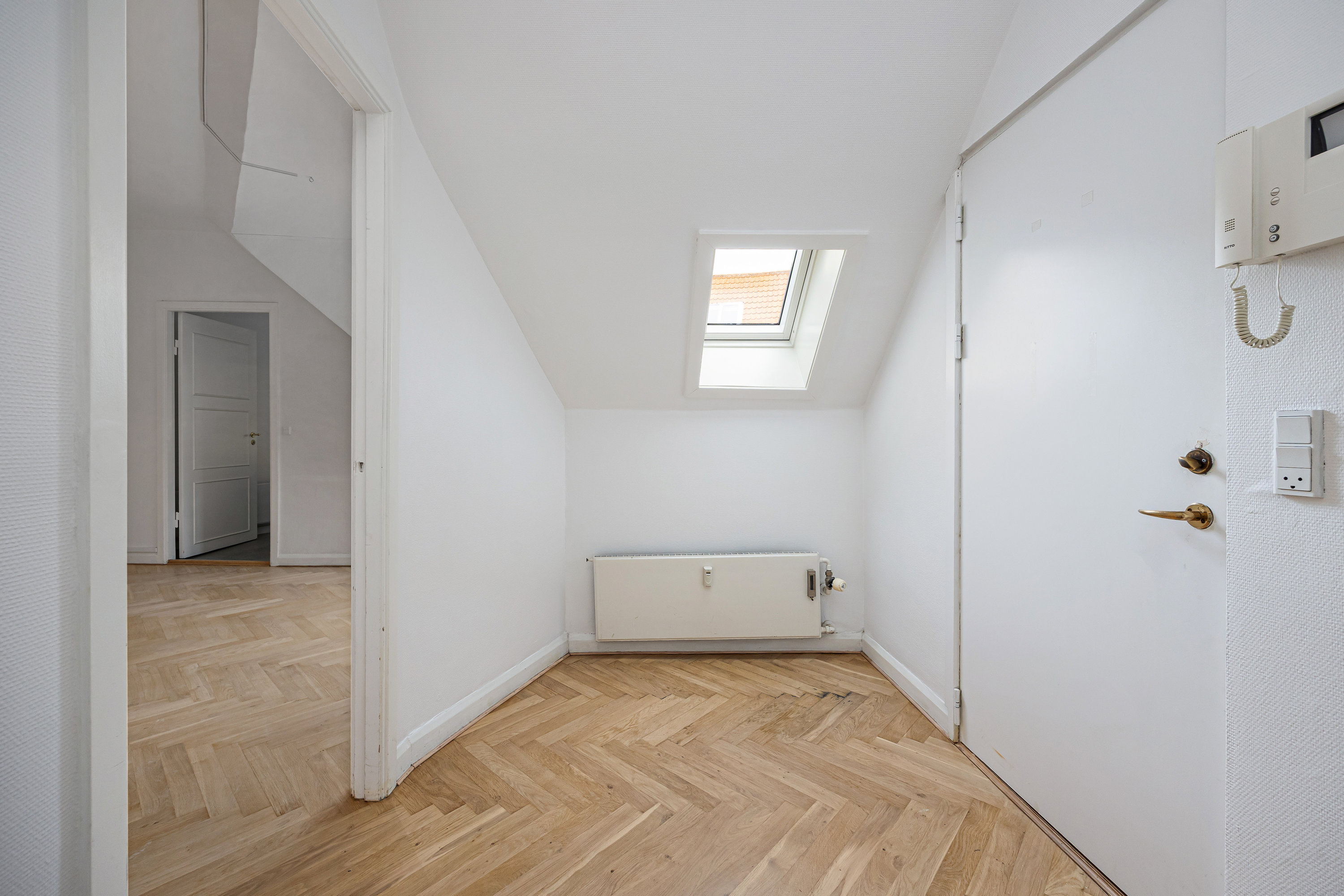 Fremhævet  billede i fuldskærmstilstand. Billede af Fortunstræde 4, 3. th., 1065 København K
