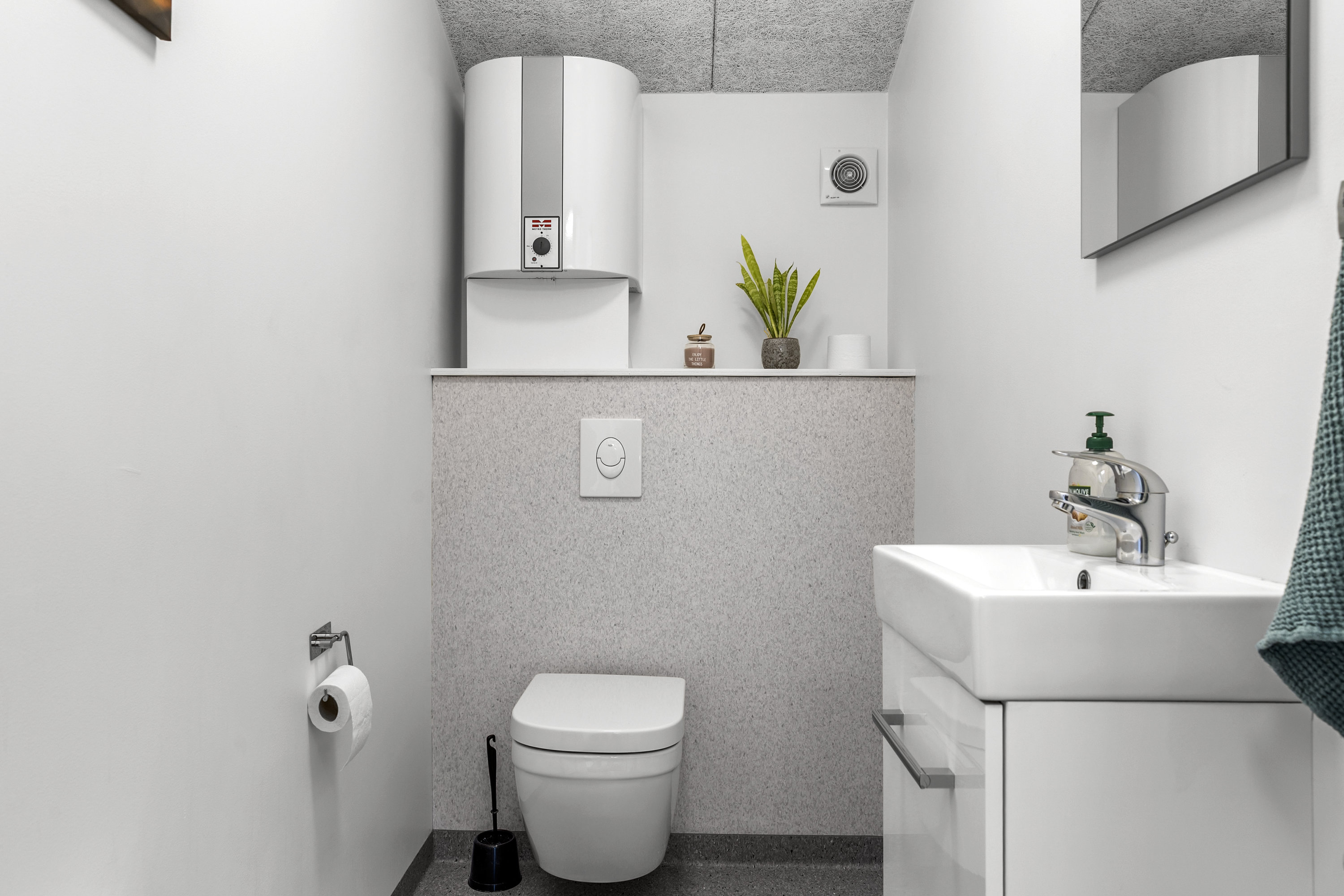 Fremhævet toilet billede i fuldskærmstilstand. Billede af Sorøvej 7, 4180 Sorø