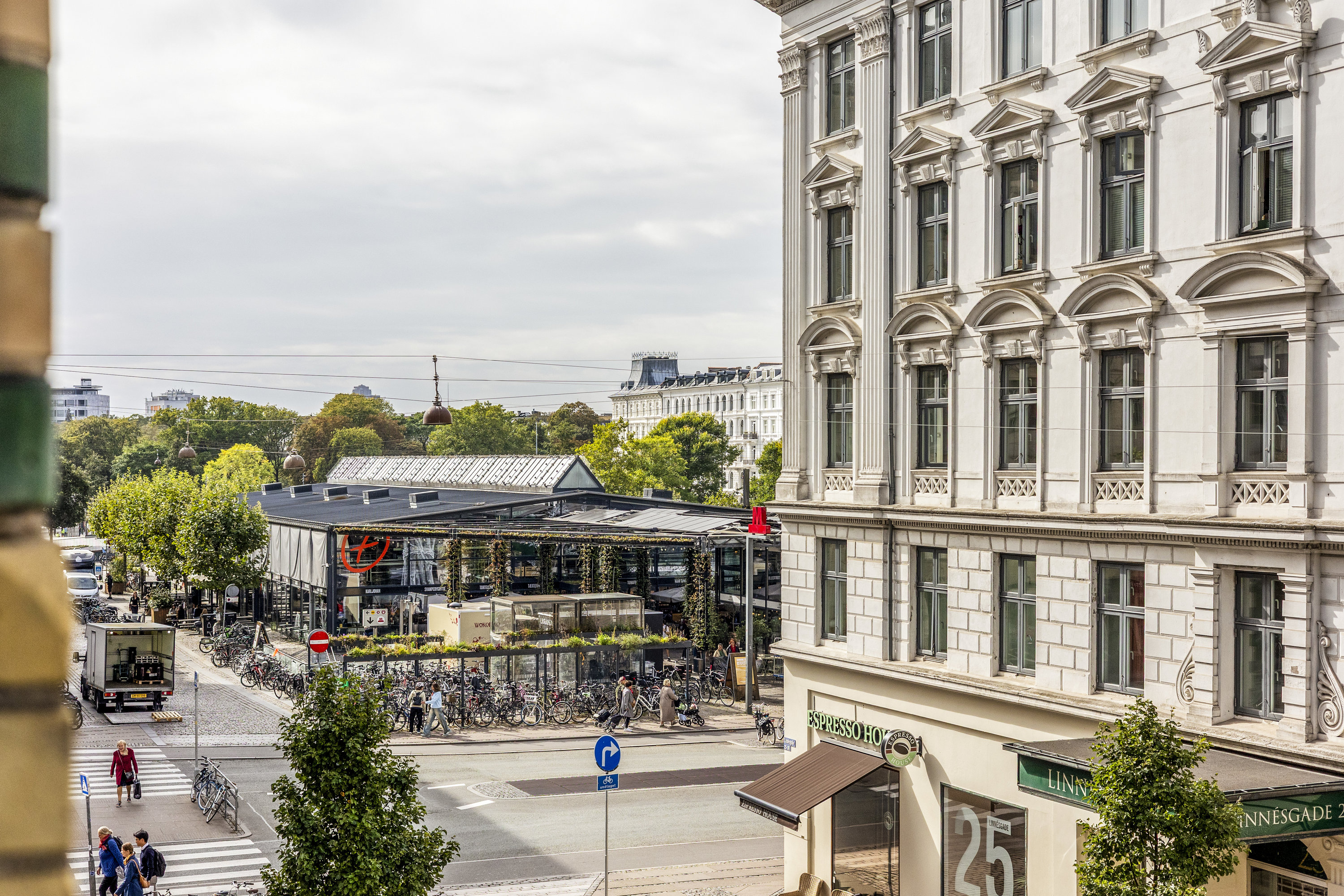 Fremhævet  billede i fuldskærmstilstand. Billede af Linnésgade 22C, 2. tv., 1361 København K