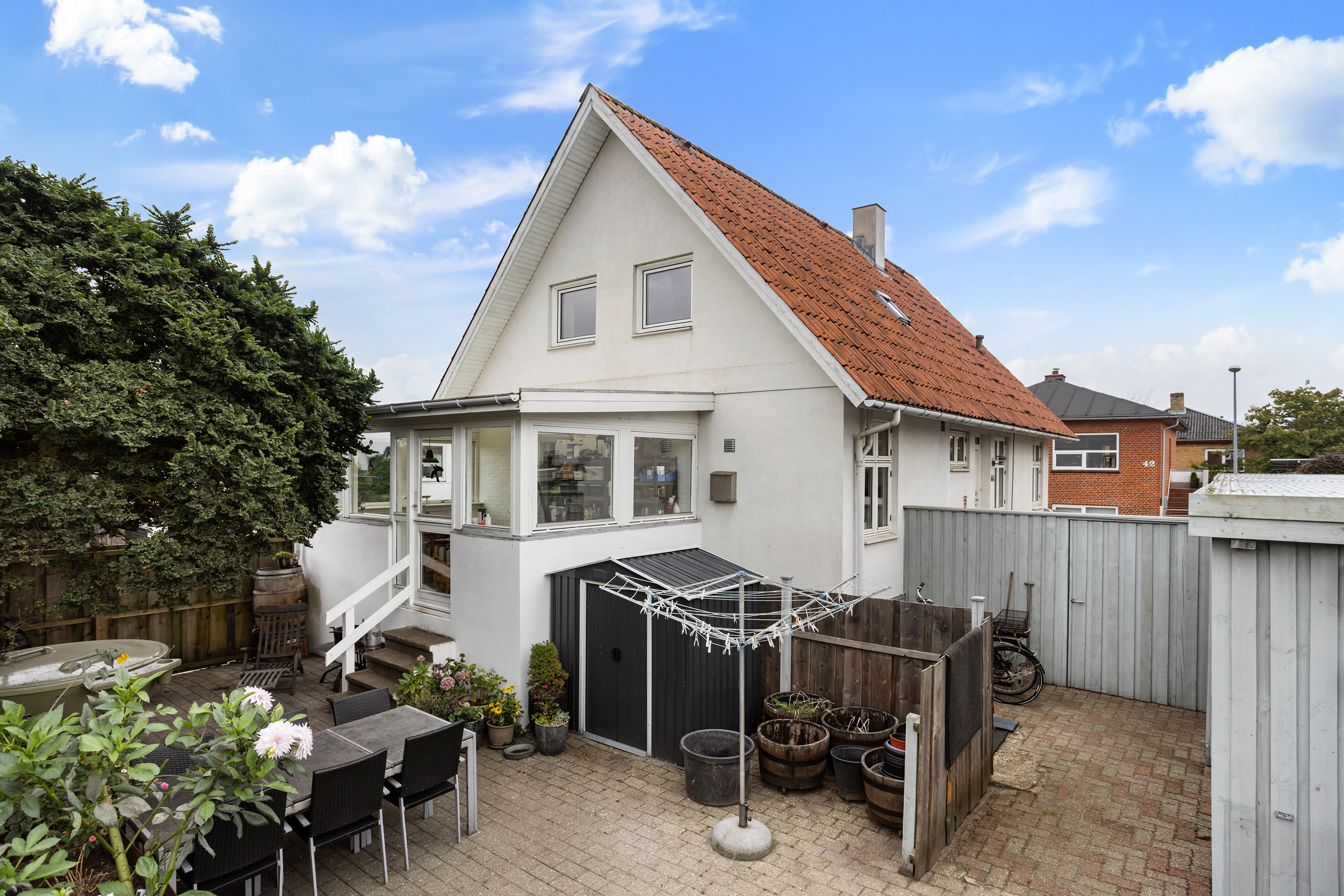 Fremhævet facade billede i fuldskærmstilstand. Billede af Ingeborgvej 45, 9900 Frederikshavn