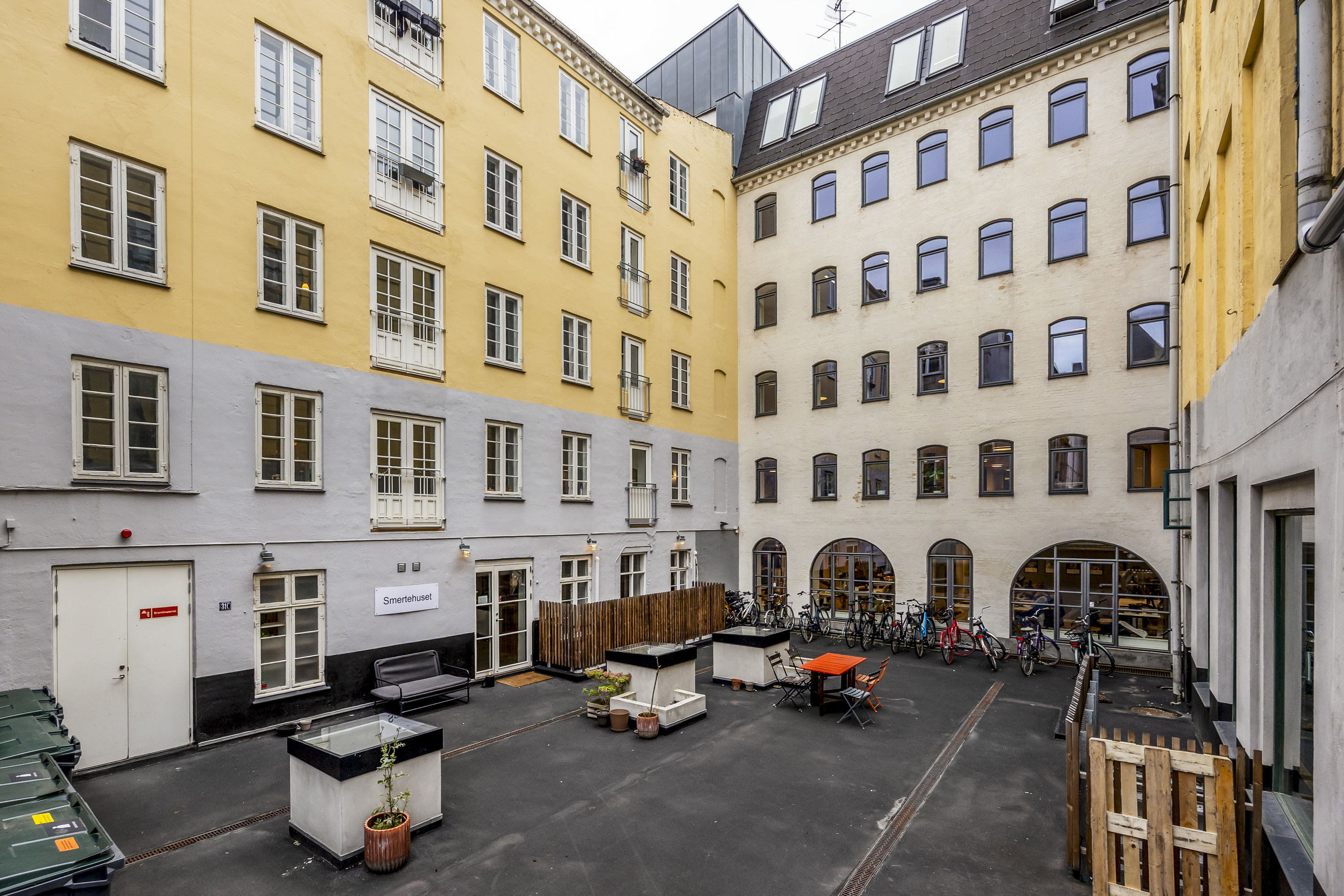 Fremhævet  billede i fuldskærmstilstand. Billede af Studiestræde 31C, 1., 1455 København K