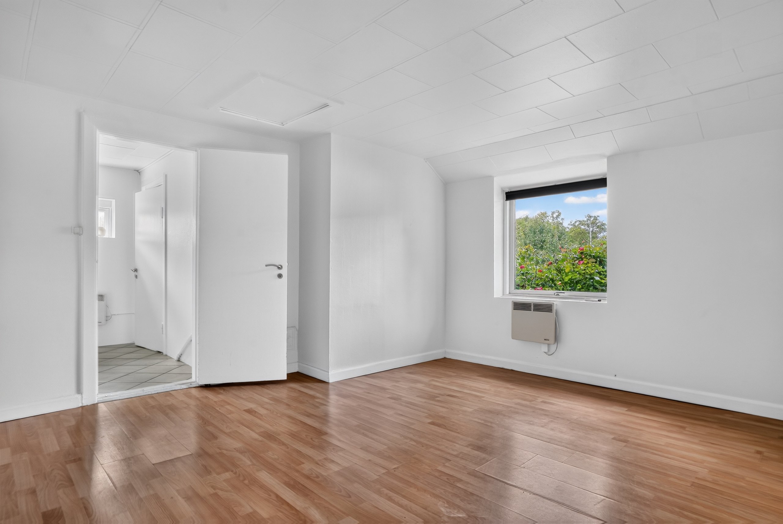 Fremhævet stue billede i fuldskærmstilstand. Billede af Munkholmvej 215, 4300 Holbæk