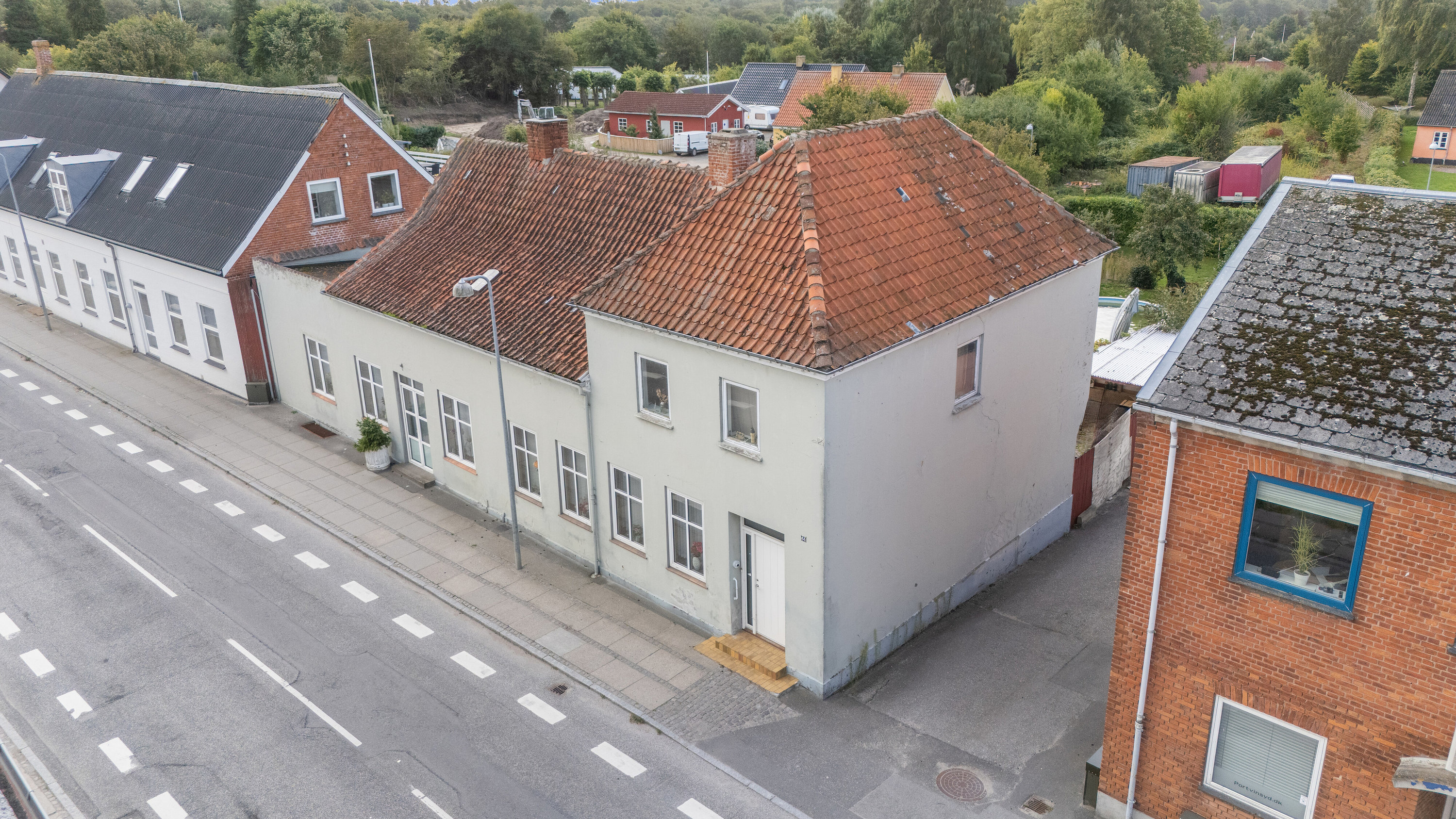 Fremhævet set fra vejen billede i fuldskærmstilstand. Billede af Nyraad Hovedgade 64, 4760 Vordingborg