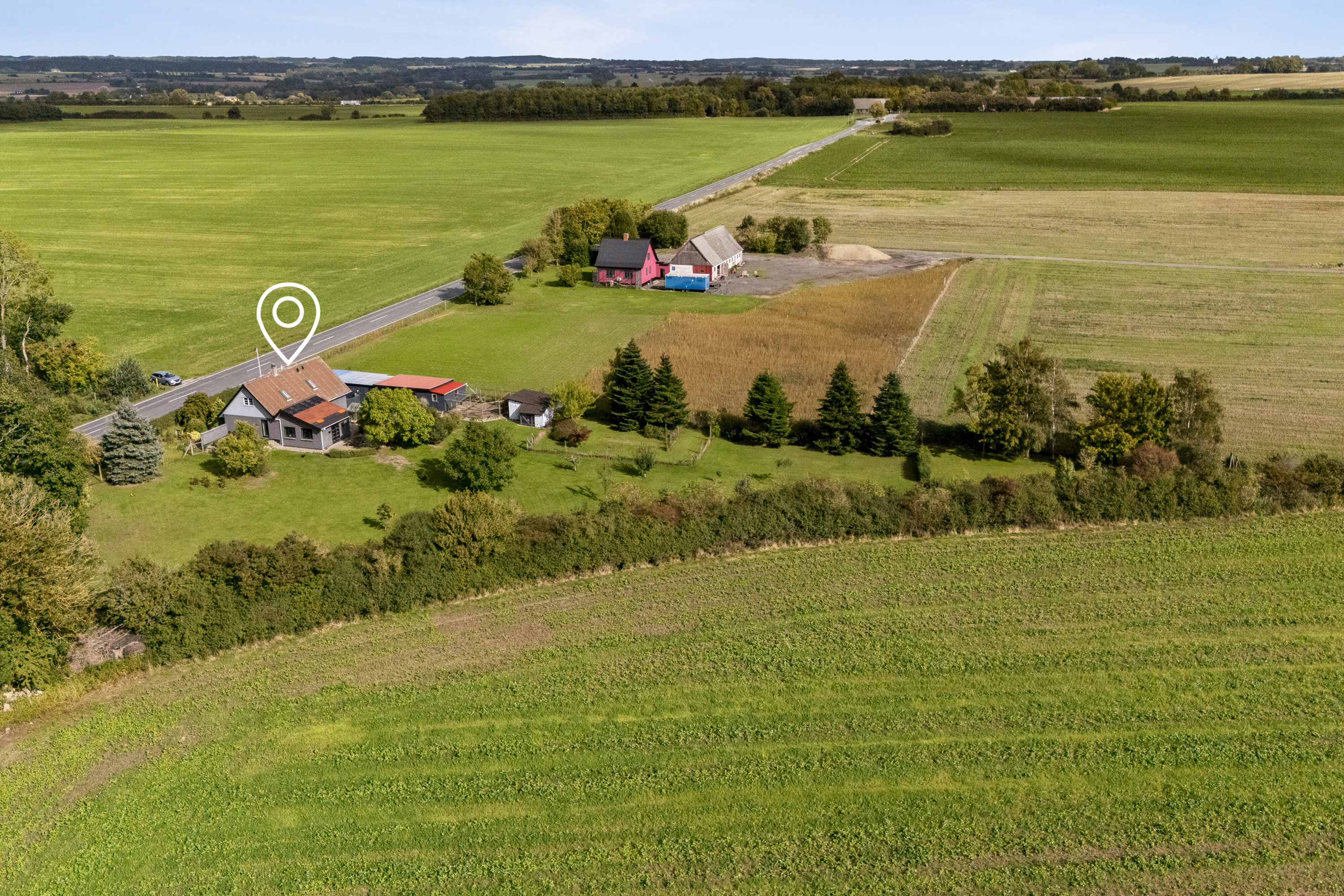 Fremhævet luftfoto billede i fuldskærmstilstand. Billede af Blangslevvej 2, Blangslev, 4700 Næstved