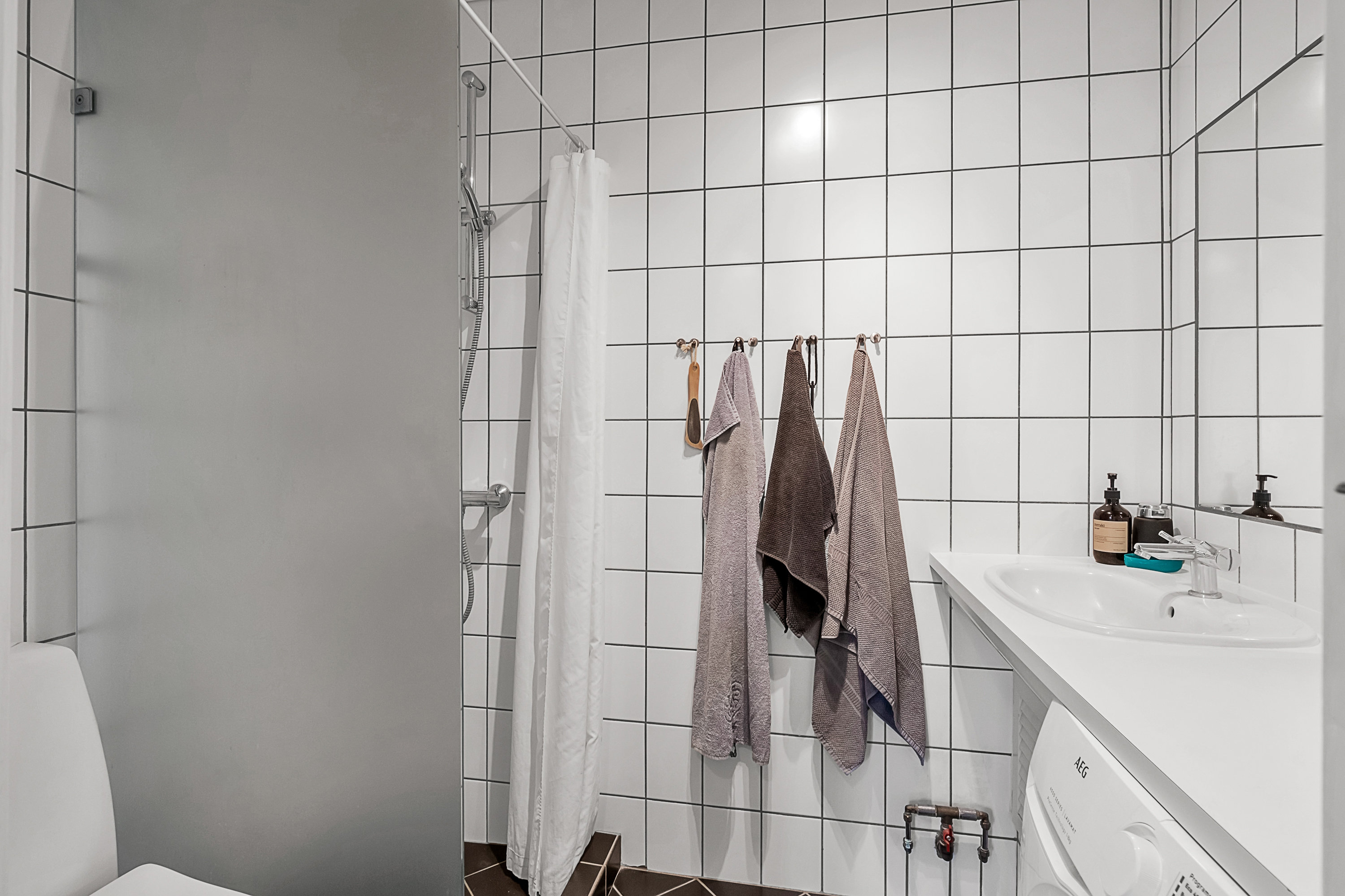 Fremhævet badeværelse billede i fuldskærmstilstand. Billede af Chr. Wærums Gade 26, 3. tv., 8000 Aarhus C