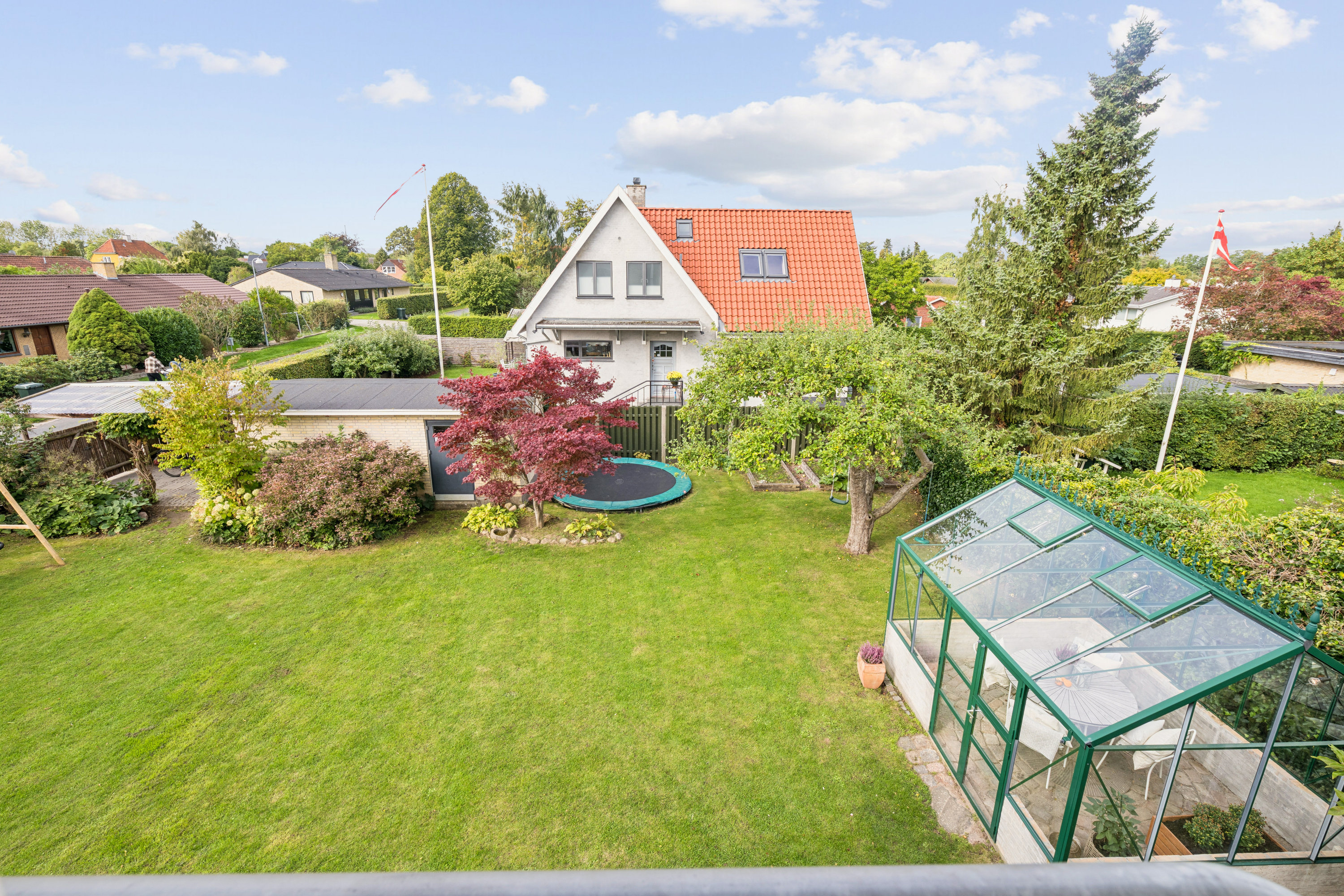 Fremhævet have billede i fuldskærmstilstand. Billede af Skovmarken 2, 2800 Kongens Lyngby