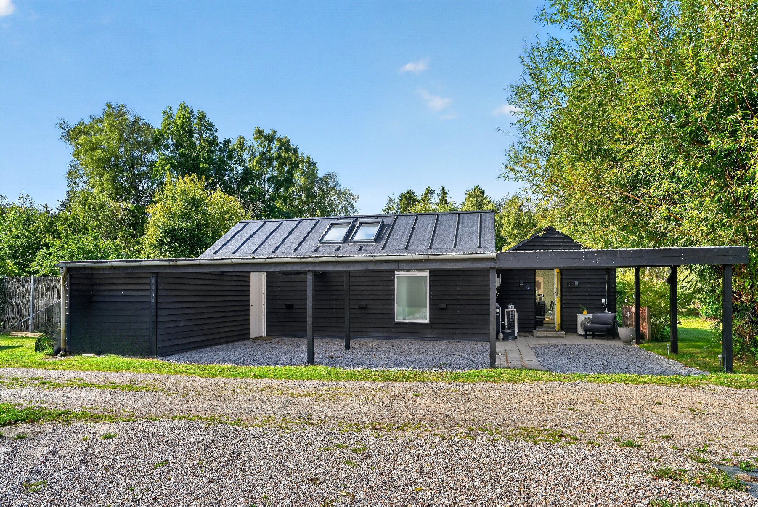 Fremhævet carport billede i fuldskærmstilstand. Billede af Lysbovej 2, 4581 Rørvig