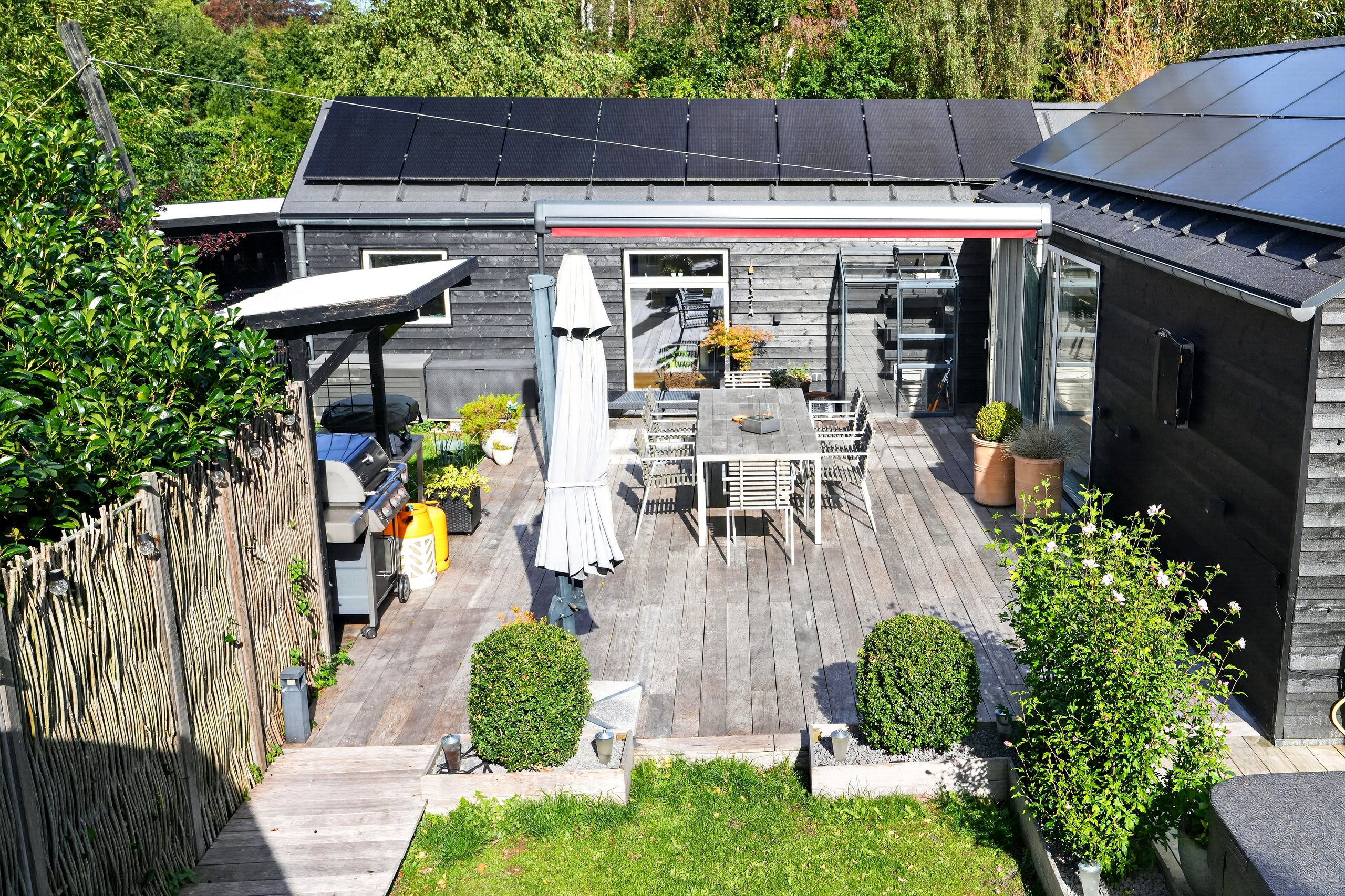 Fremhævet terrasse billede i fuldskærmstilstand. Billede af Lysbovej 2, 4581 Rørvig