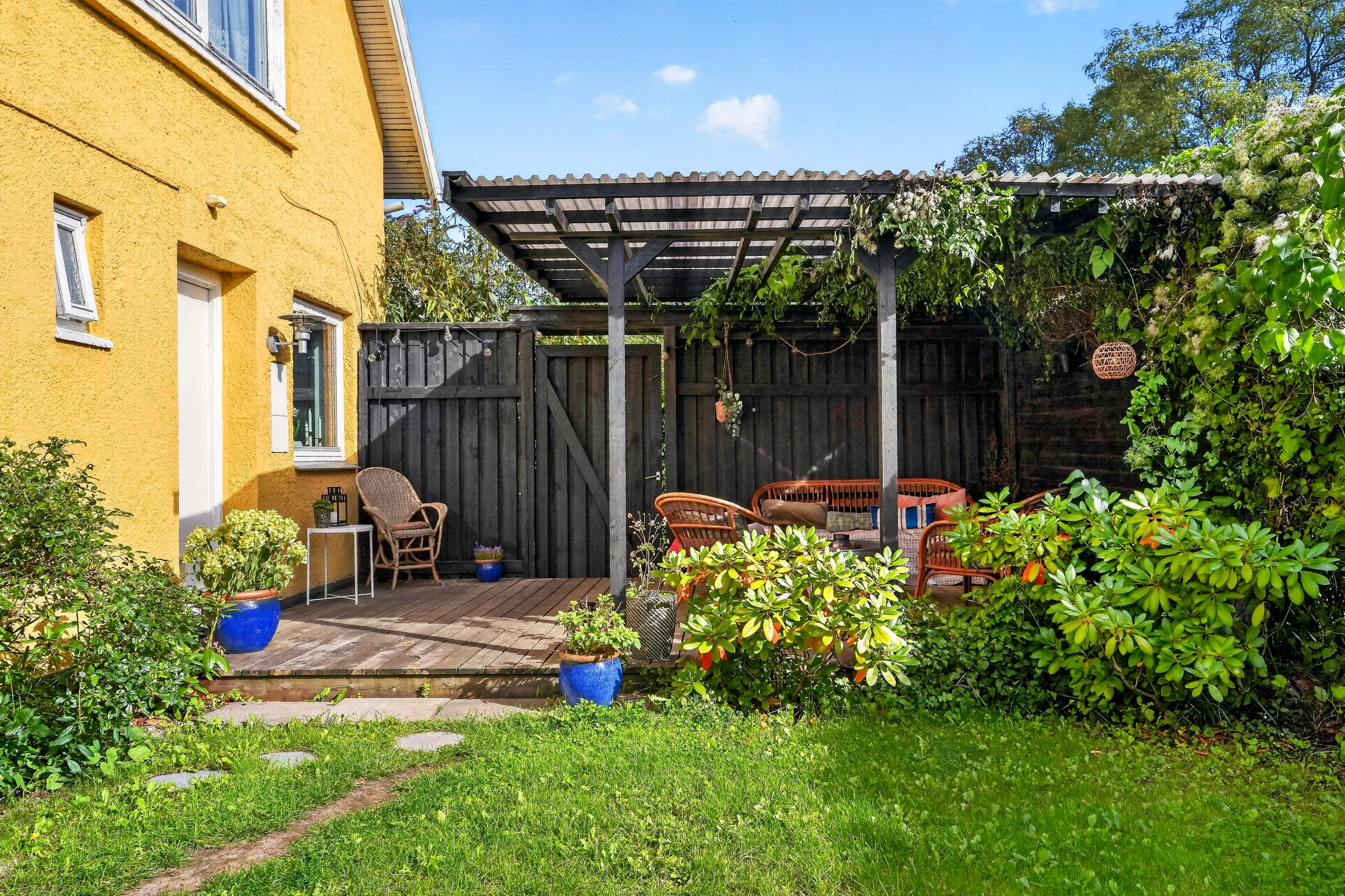 Fremhævet terrasse billede i fuldskærmstilstand. Billede af Septembervej 4, st., 2860 Søborg