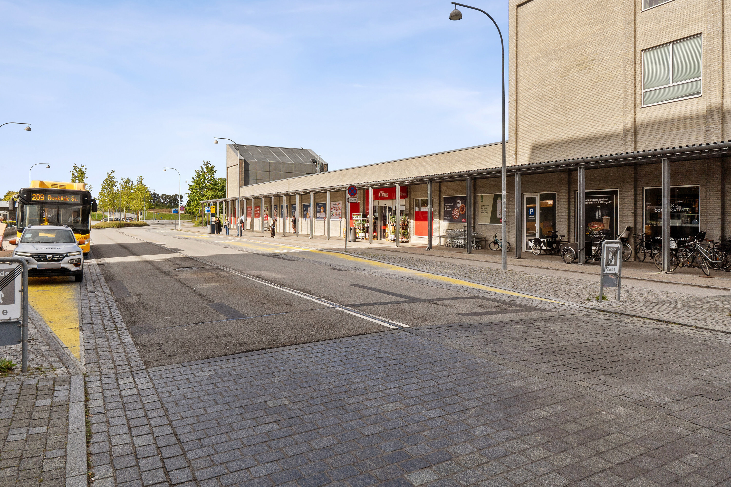 Fremhævet gade billede i fuldskærmstilstand. Billede af Pærelunden 1, st. th., Trekroner, 4000 Roskilde