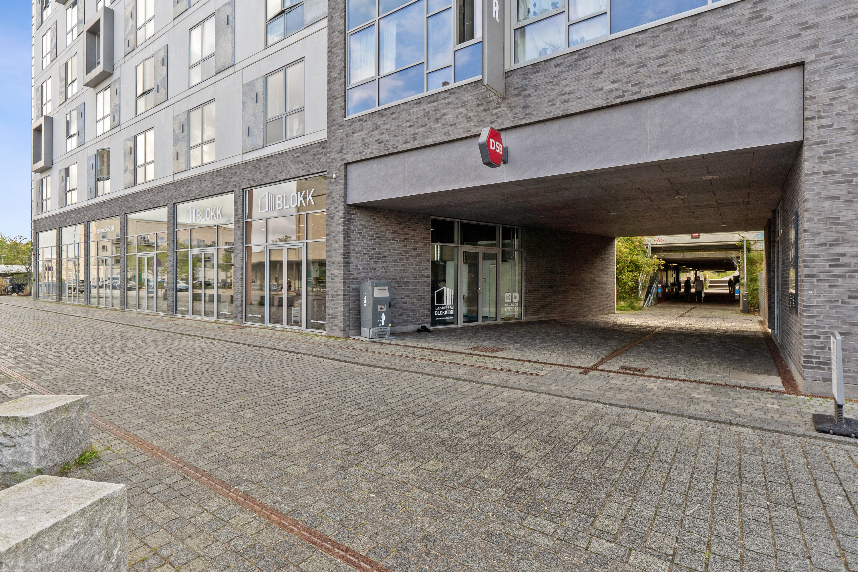 Fremhævet facade billede i fuldskærmstilstand. Billede af Pærelunden 1, st. th., Trekroner, 4000 Roskilde