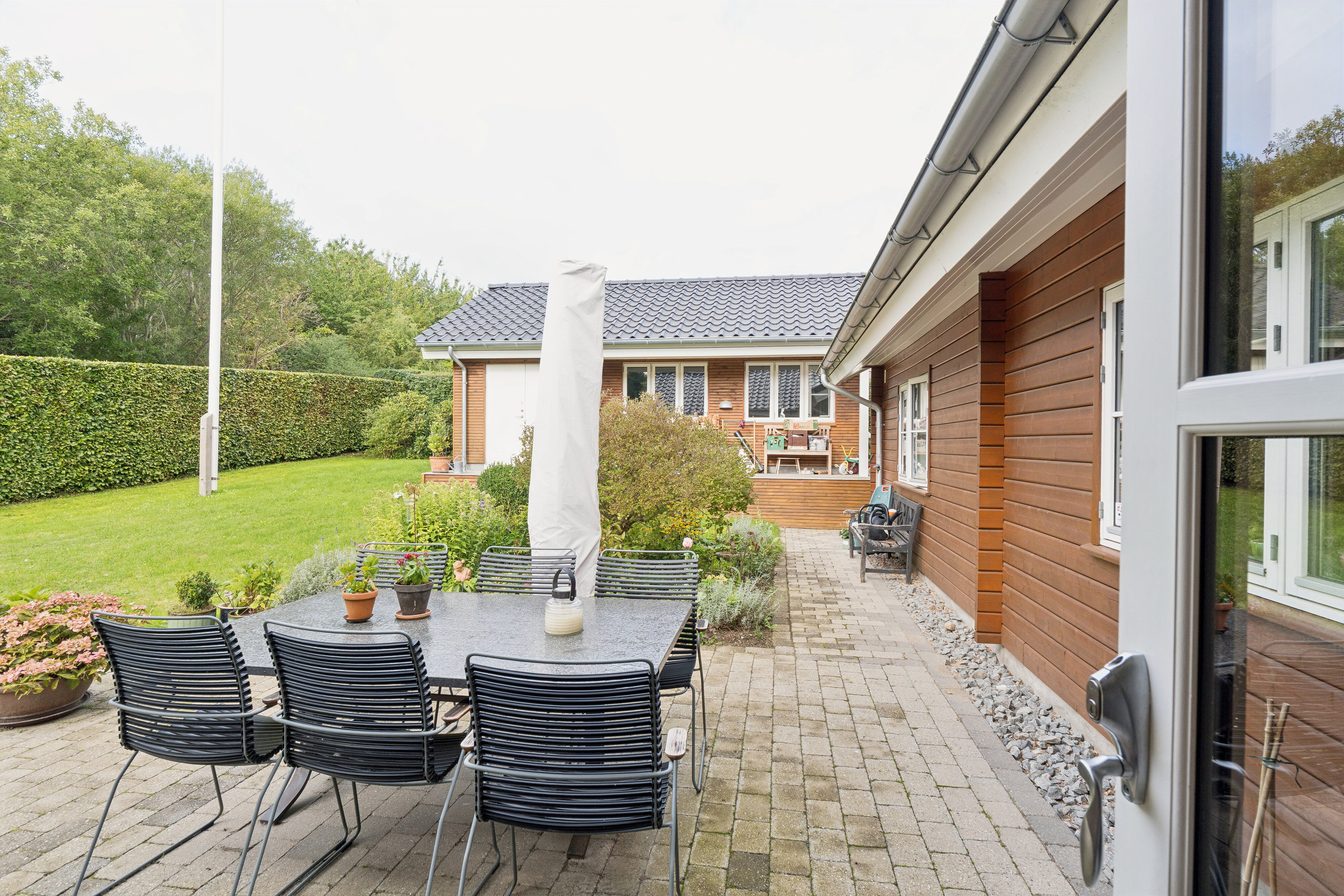 Fremhævet terrasse billede i fuldskærmstilstand. Billede af Fjordager 80, Gevninge, 4000 Roskilde