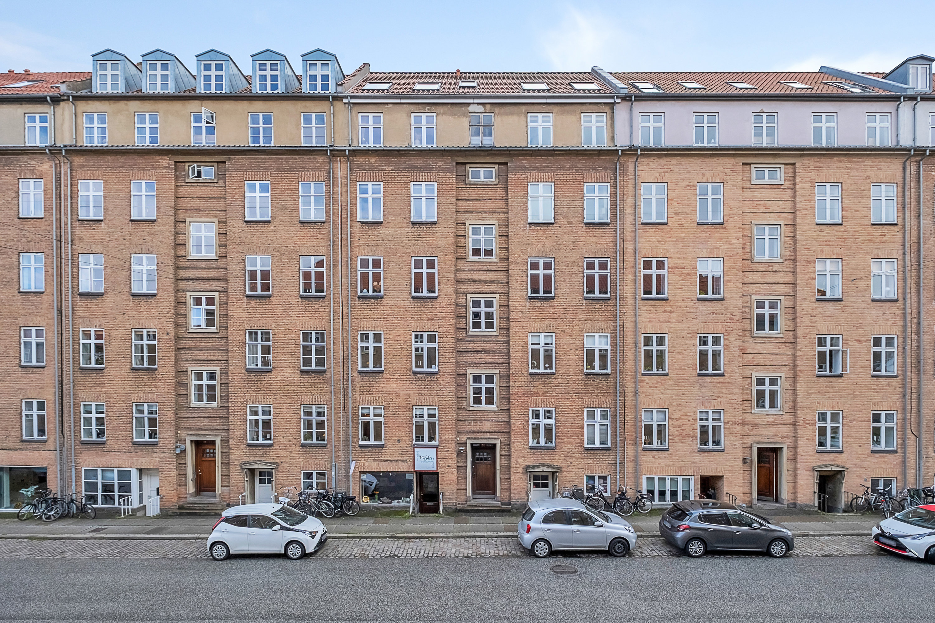 Fremhævet facade billede i fuldskærmstilstand. Billede af Trepkasgade 29, st. tv., 8000 Aarhus C