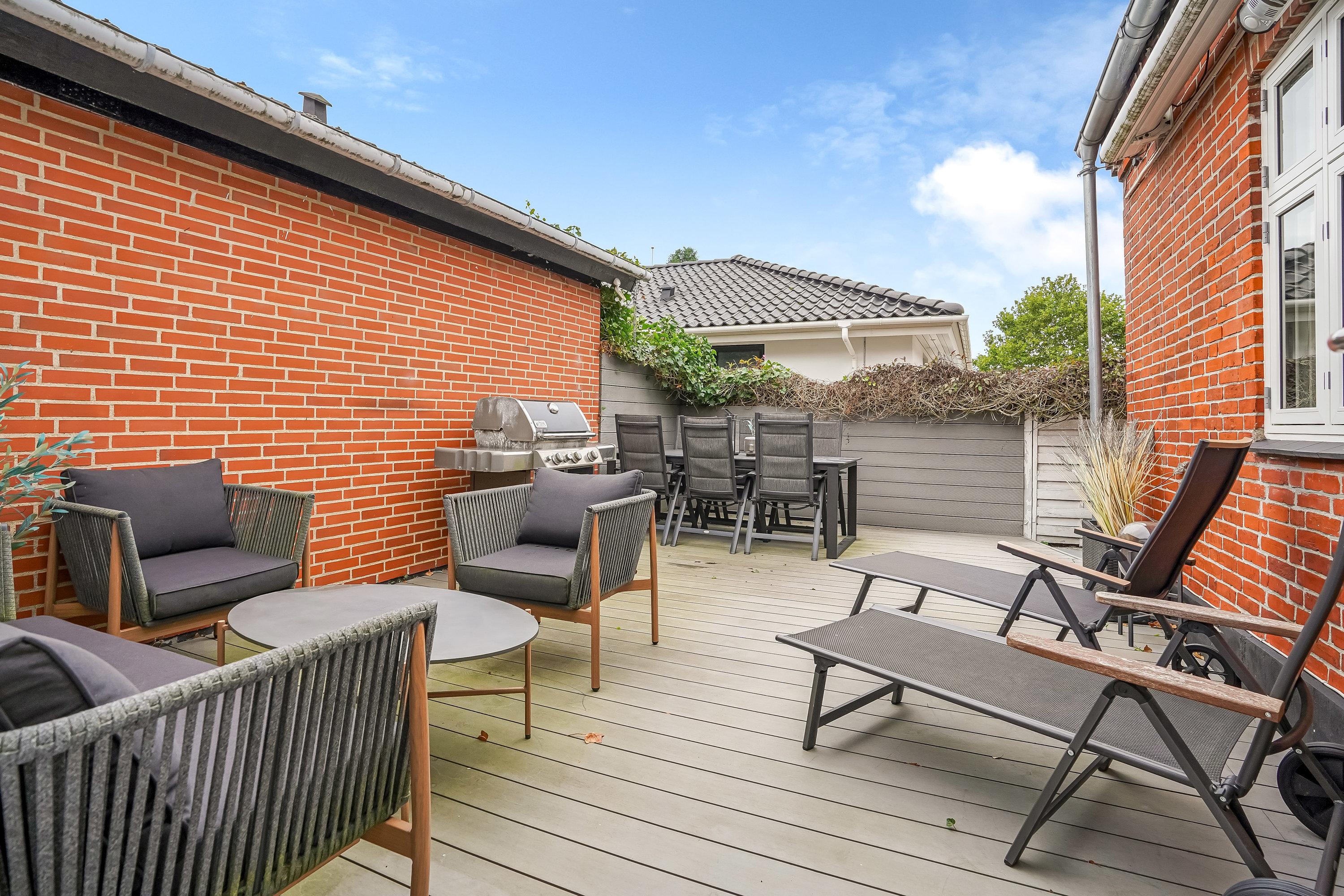 Fremhævet terrasse billede i fuldskærmstilstand. Billede af Odensevej 138A, 5500 Middelfart