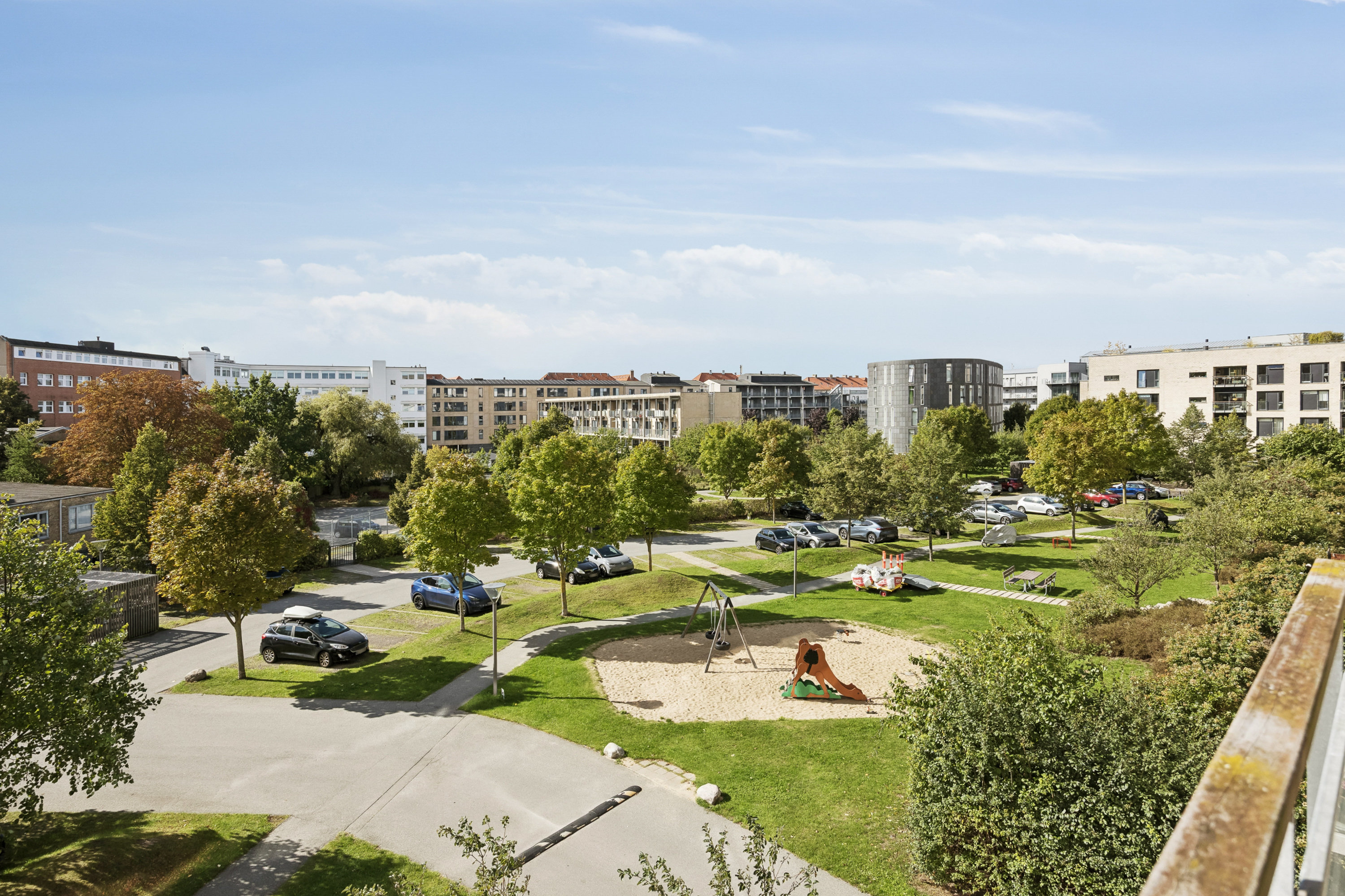 Fremhævet have billede i fuldskærmstilstand. Billede af Dirch Passers Allé 5, 2. th., 2000 Frederiksberg