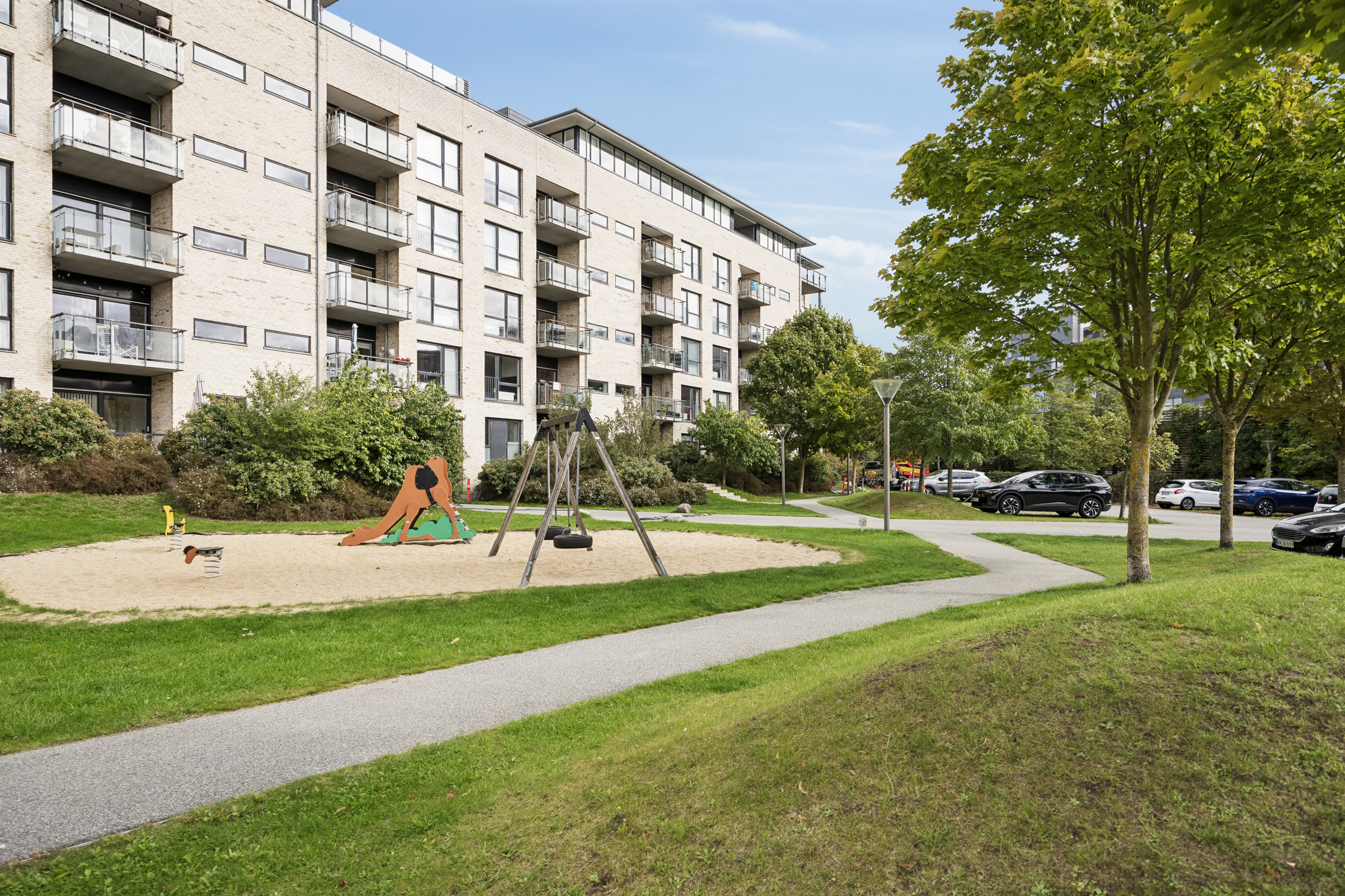 Fremhævet andet billede i fuldskærmstilstand. Billede af Dirch Passers Allé 5, 2. th., 2000 Frederiksberg