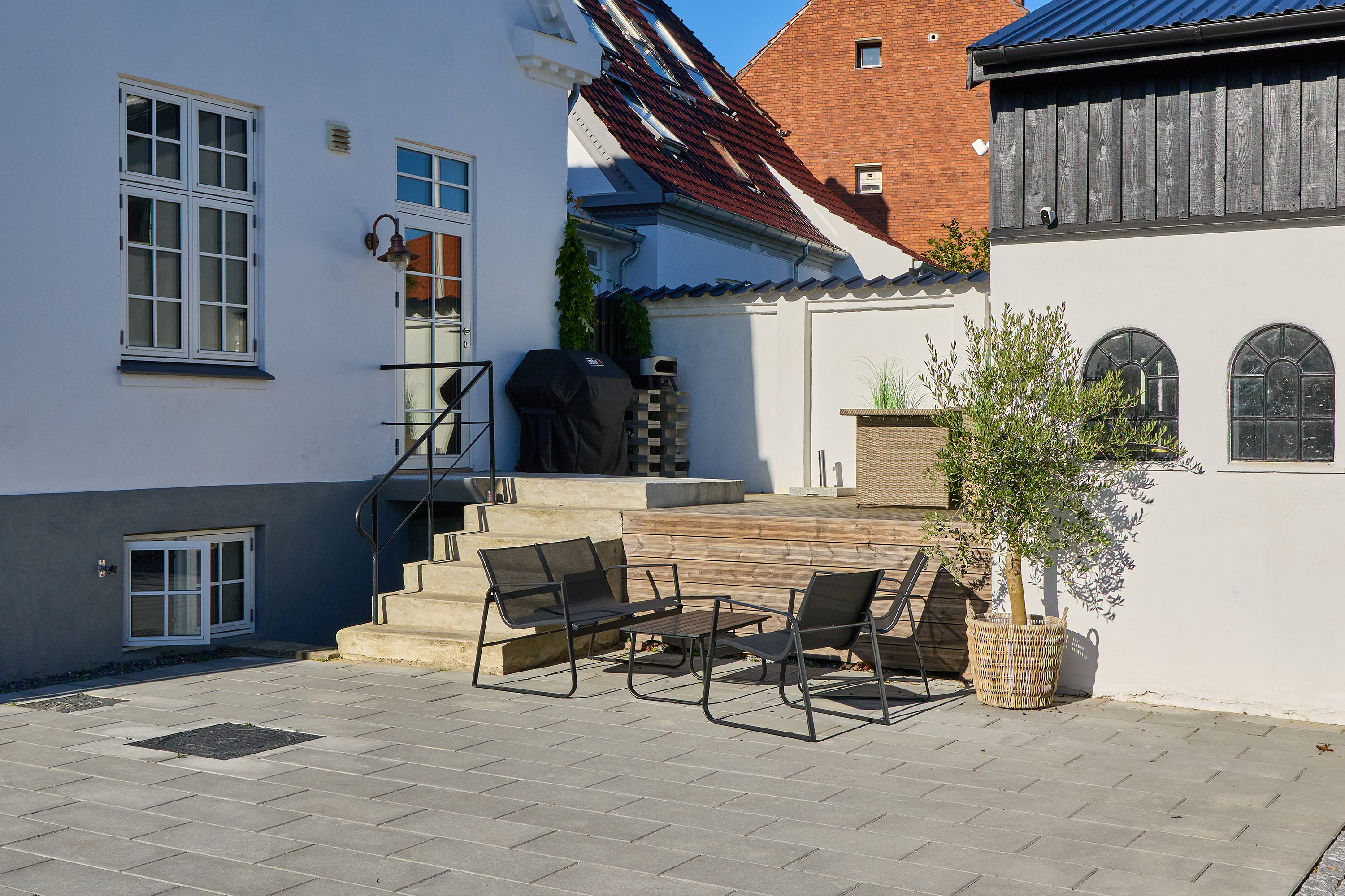 Fremhævet terrasse billede i fuldskærmstilstand. Billede af Lundevej 32, 3600 Frederikssund