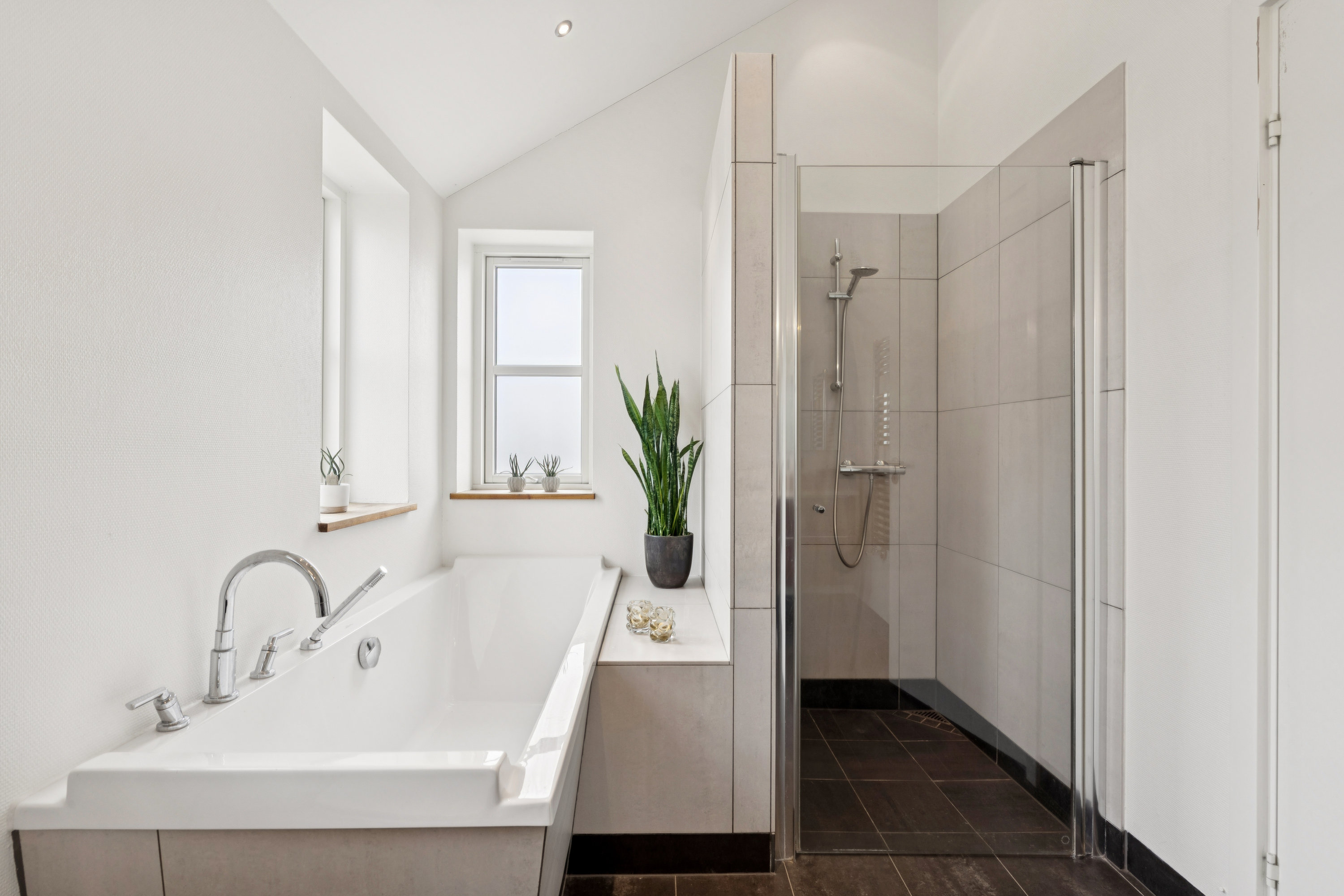 Fremhævet badeværelse billede i fuldskærmstilstand. Billede af Stendalen 3, Bønnerup Strand, 8585 Glesborg