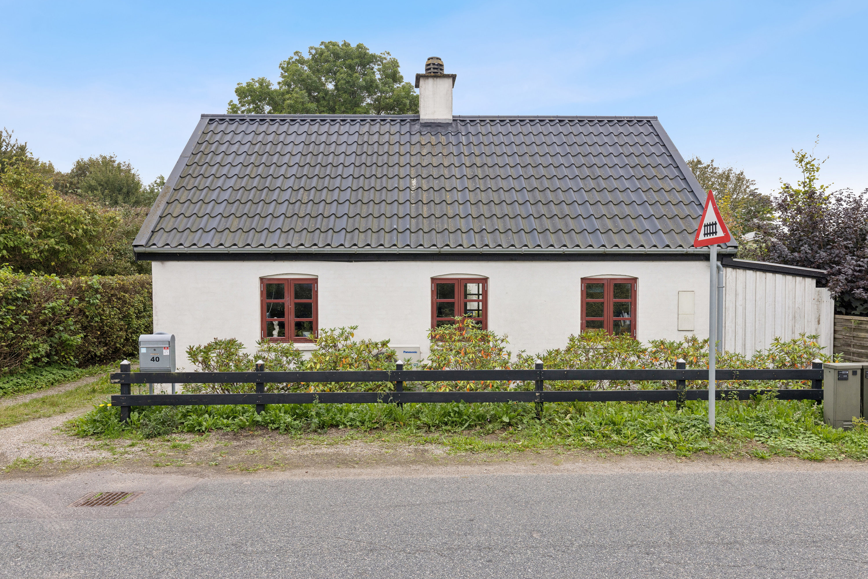Fremhævet set fra vejen billede i fuldskærmstilstand. Billede af Krænkerupvej 40, Havrebjerg, 4200 Slagelse