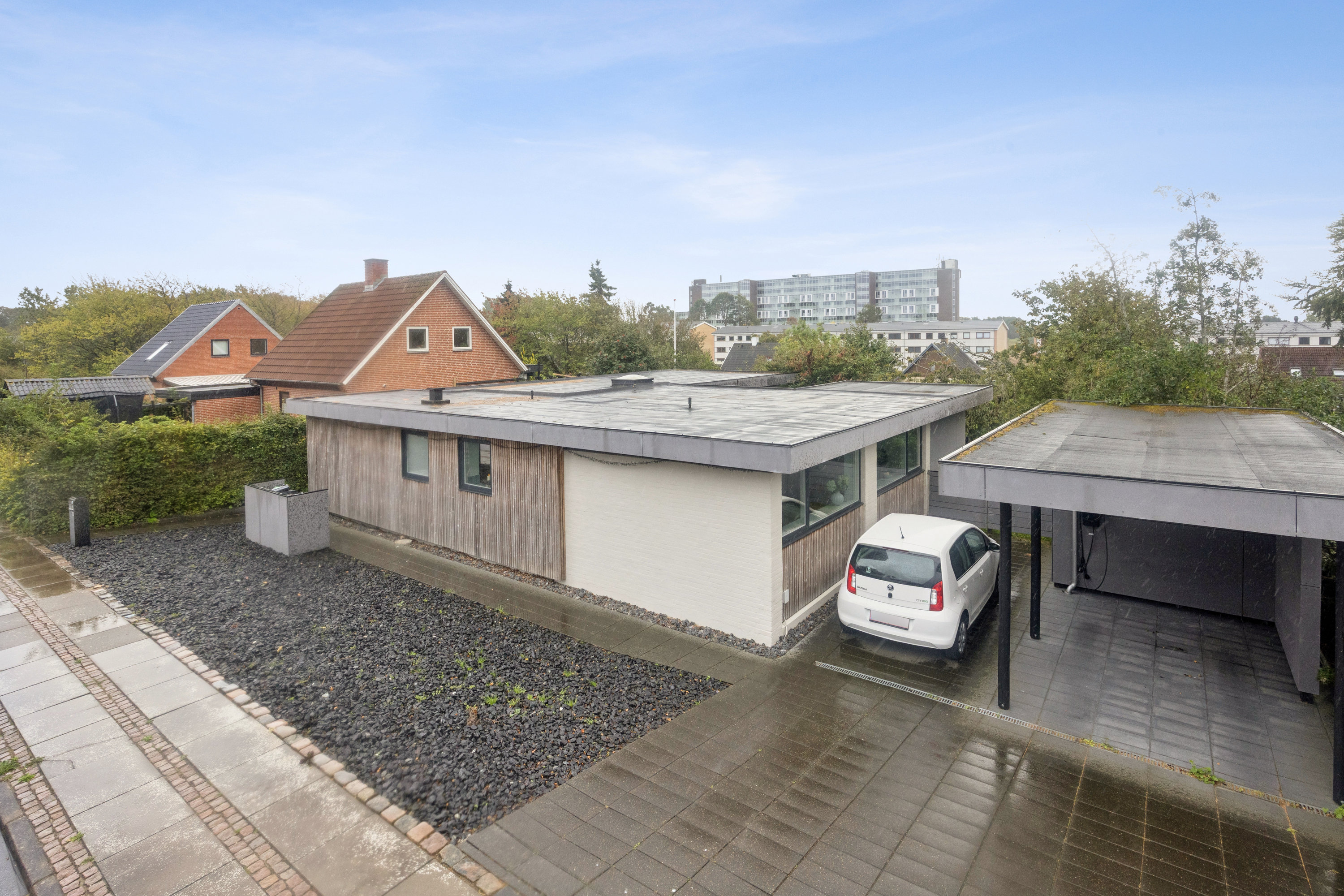 Fremhævet terrasse billede i fuldskærmstilstand. Billede af Kålundsvej 15, Vejgaard, 9000 Aalborg