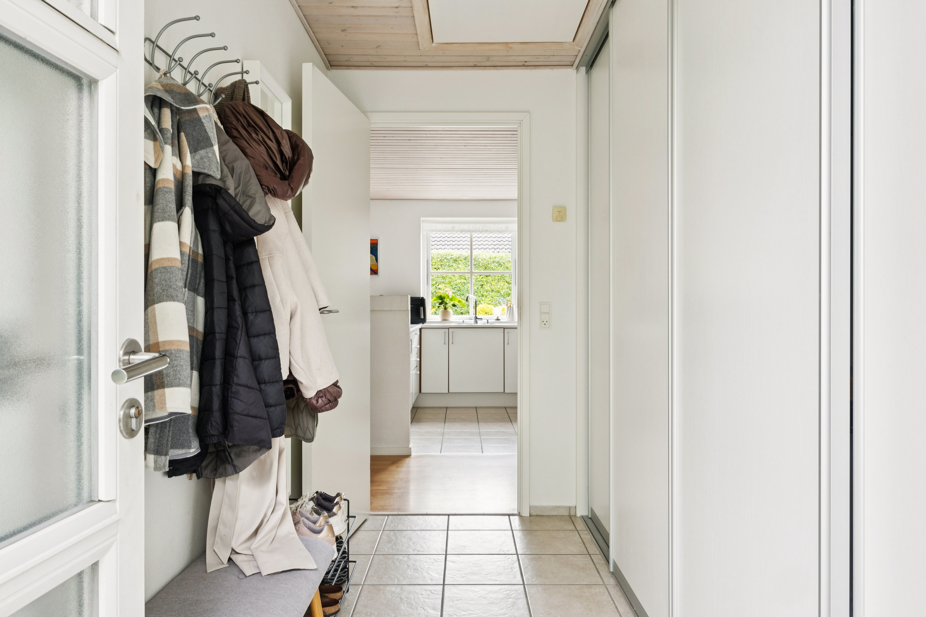 Fremhævet gang billede i fuldskærmstilstand. Billede af Valnøddevej 18A, Strøby Egede, 4600 Køge