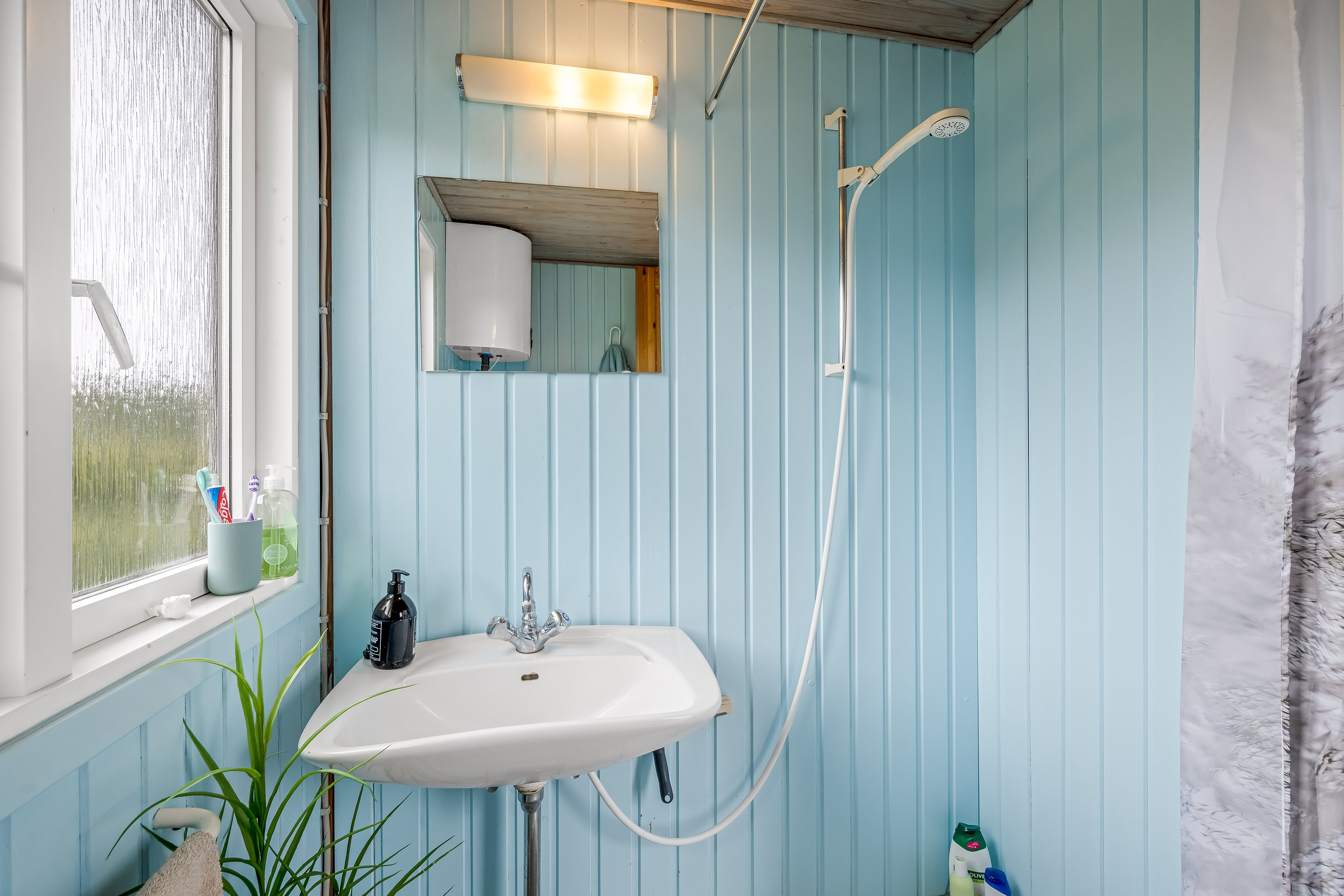 Fremhævet toilet billede i fuldskærmstilstand. Billede af Søndergade 78, 6960 Hvide Sande