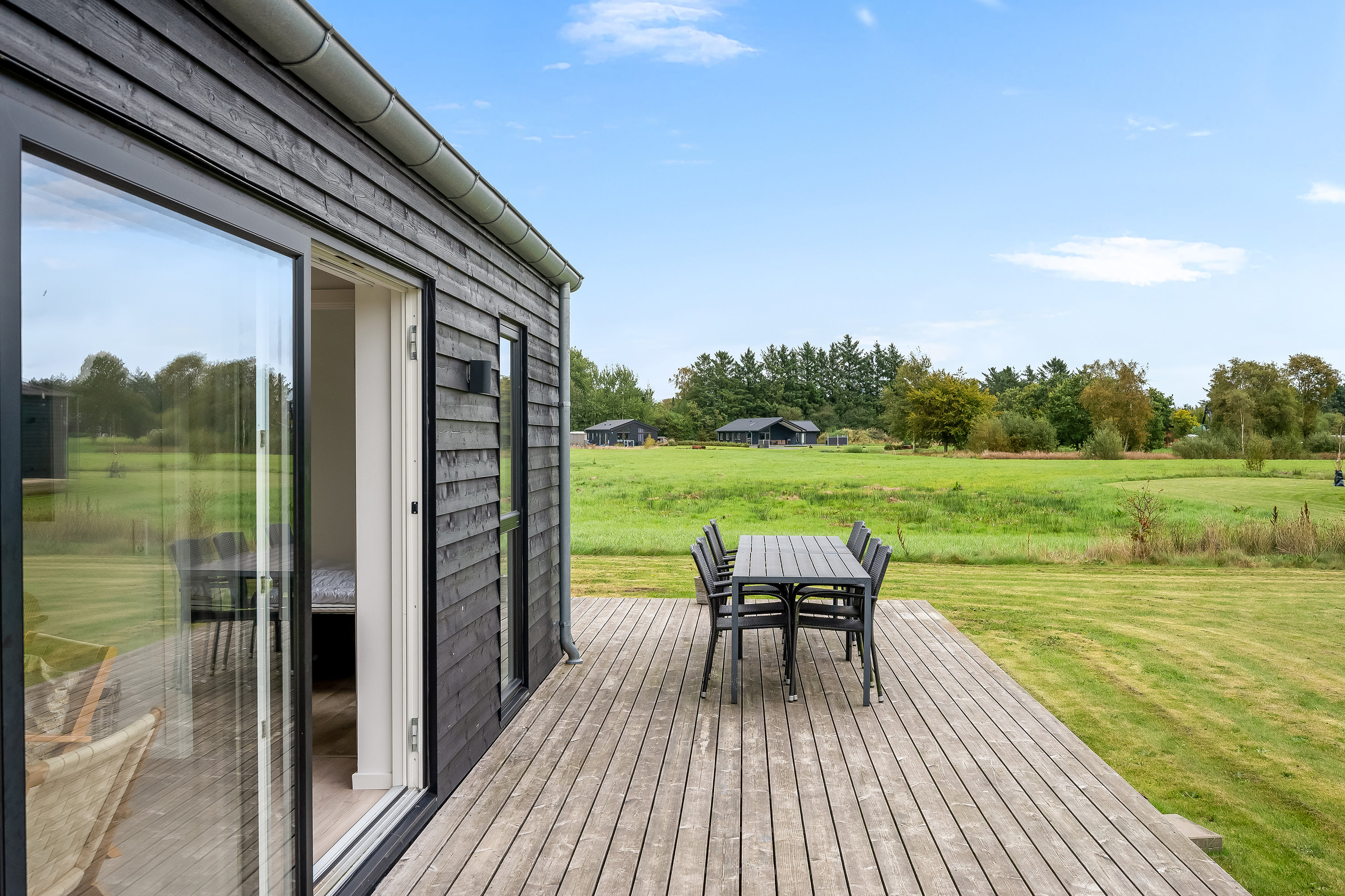 Fremhævet terrasse billede i fuldskærmstilstand. Billede af Sømosen 56, 6823 Ansager
