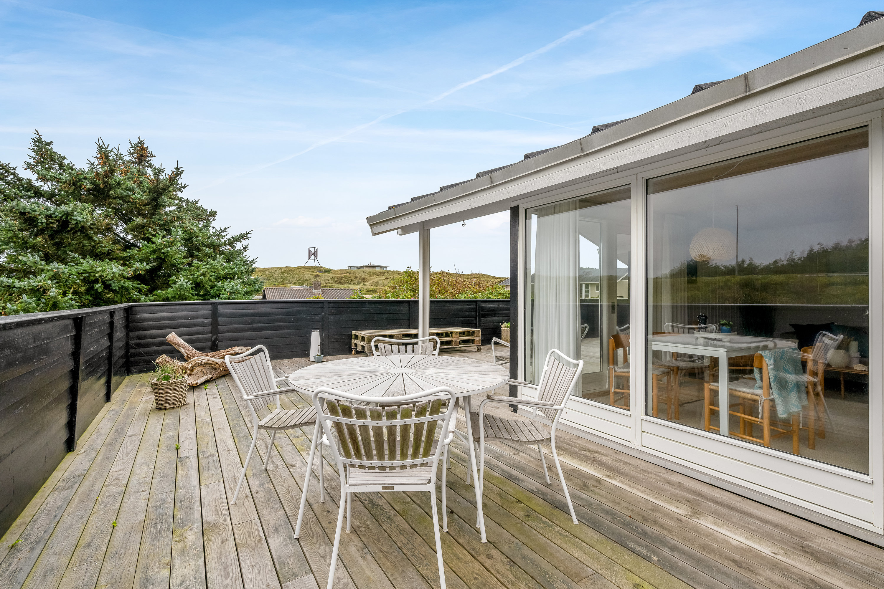 Fremhævet terrasse billede i fuldskærmstilstand. Billede af Søndergade 78, 6960 Hvide Sande