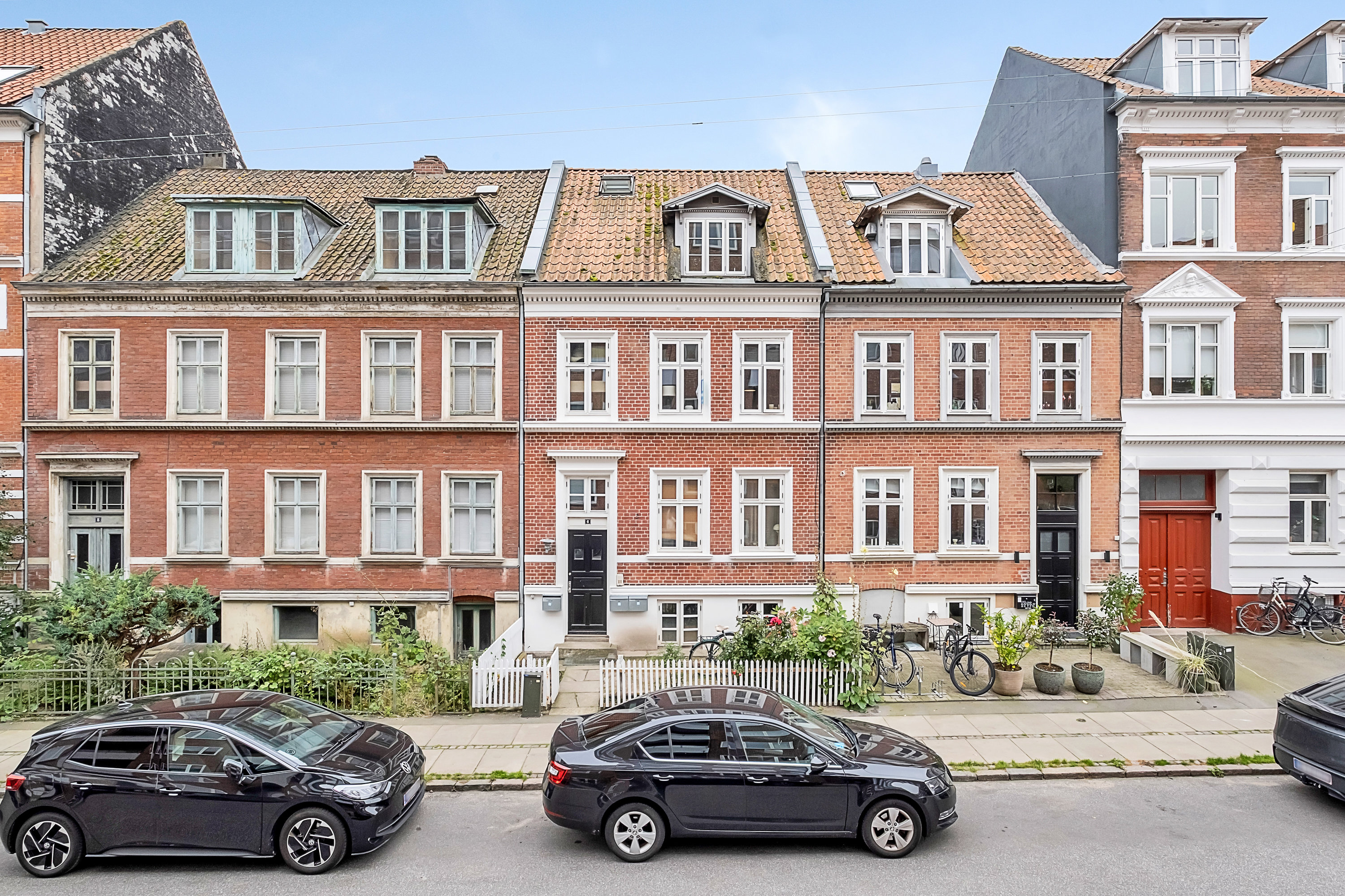 Fremhævet facade billede i fuldskærmstilstand. Billede af Heibergsgade 6, 2., 8000 Aarhus C