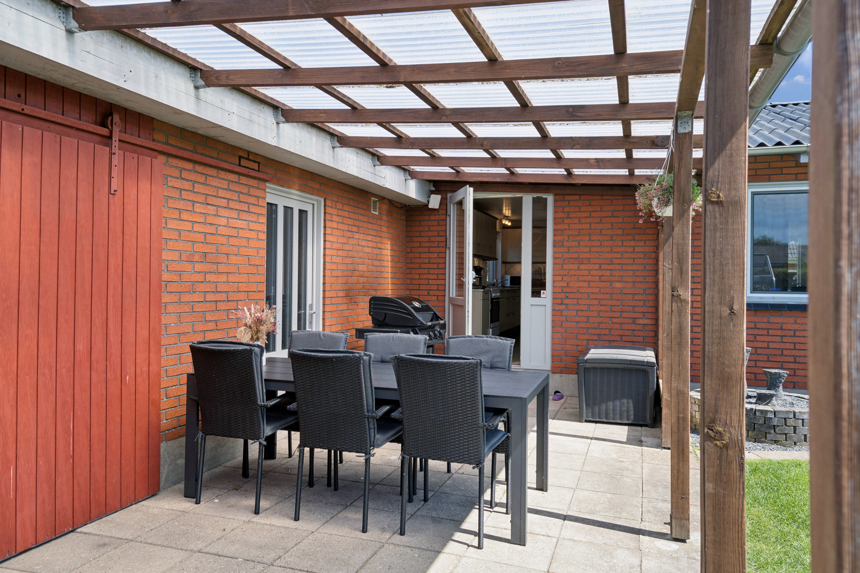 Fremhævet overdækket terrasse billede i fuldskærmstilstand. Billede af Vandvejen 3, Vebbestrup, 9500 Hobro