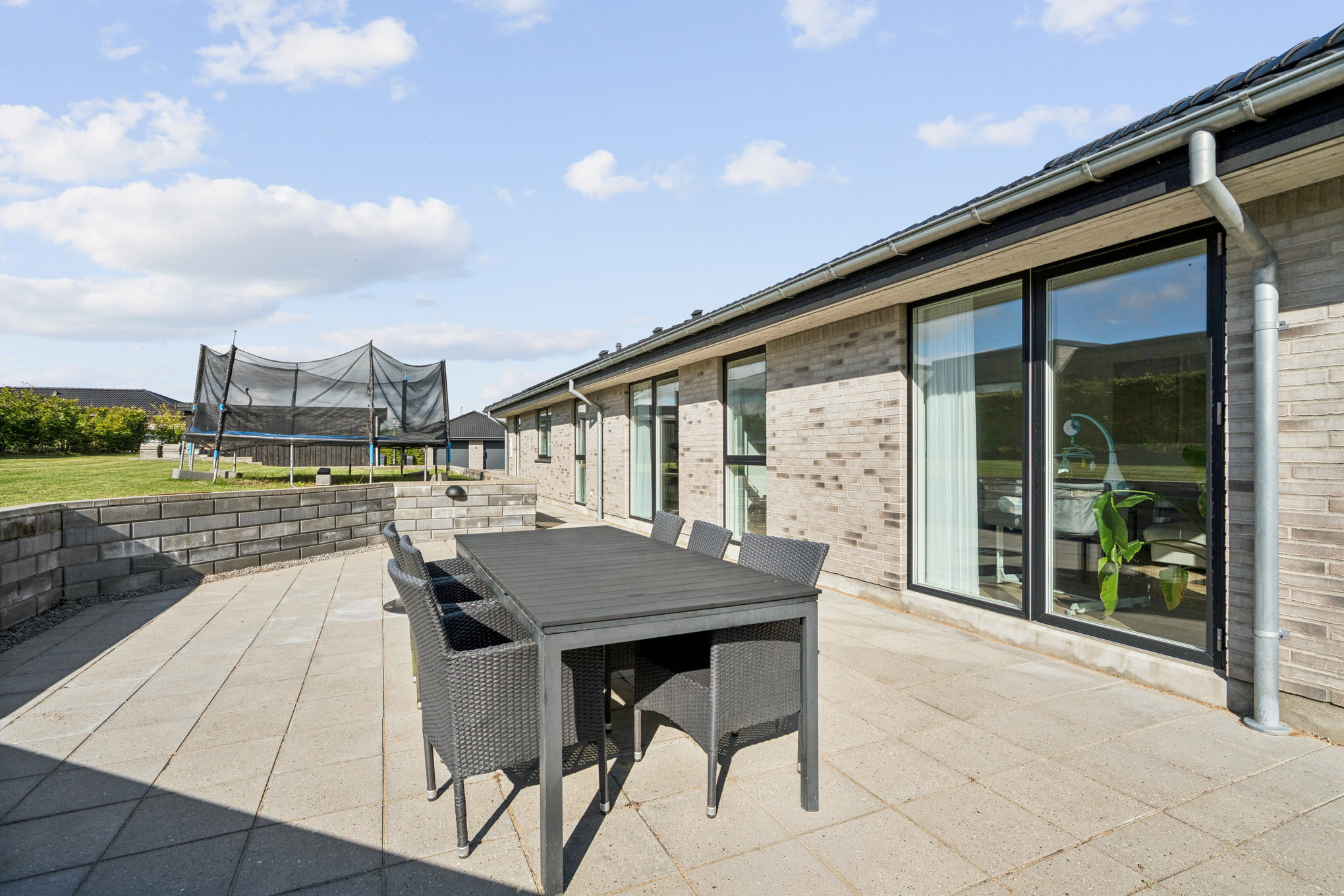 Fremhævet terrasse billede i fuldskærmstilstand. Billede af Lundsbjergvej 18, Harridslev, 8930 Randers NØ