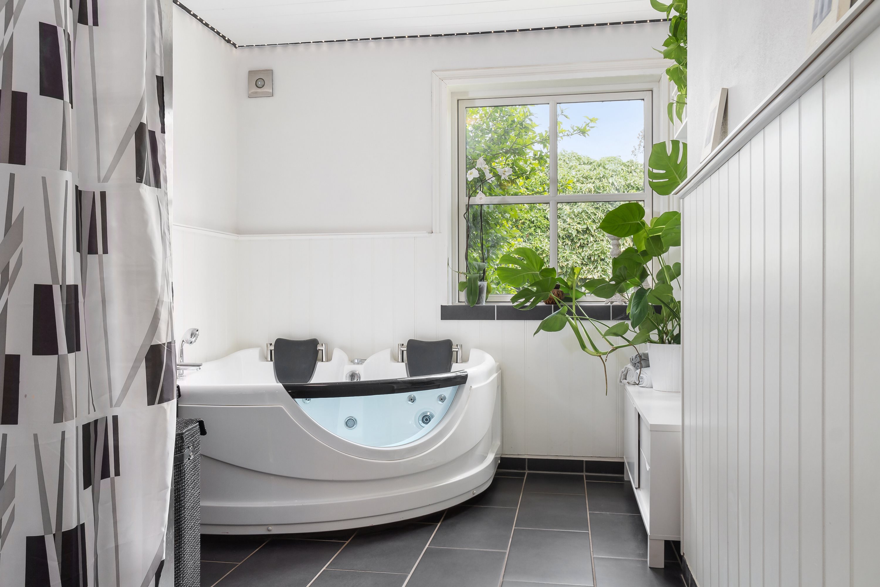 Fremhævet badeværelse billede i fuldskærmstilstand. Billede af Lundevej 4, Korinth, 5600 Faaborg