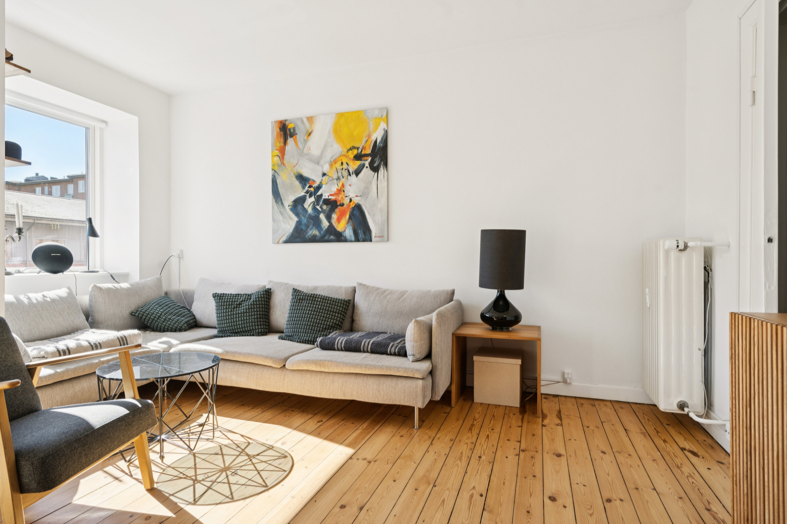 Fremhævet stue billede i fuldskærmstilstand. Billede af Rodosvej 7A, 1. tv., 2300 København S